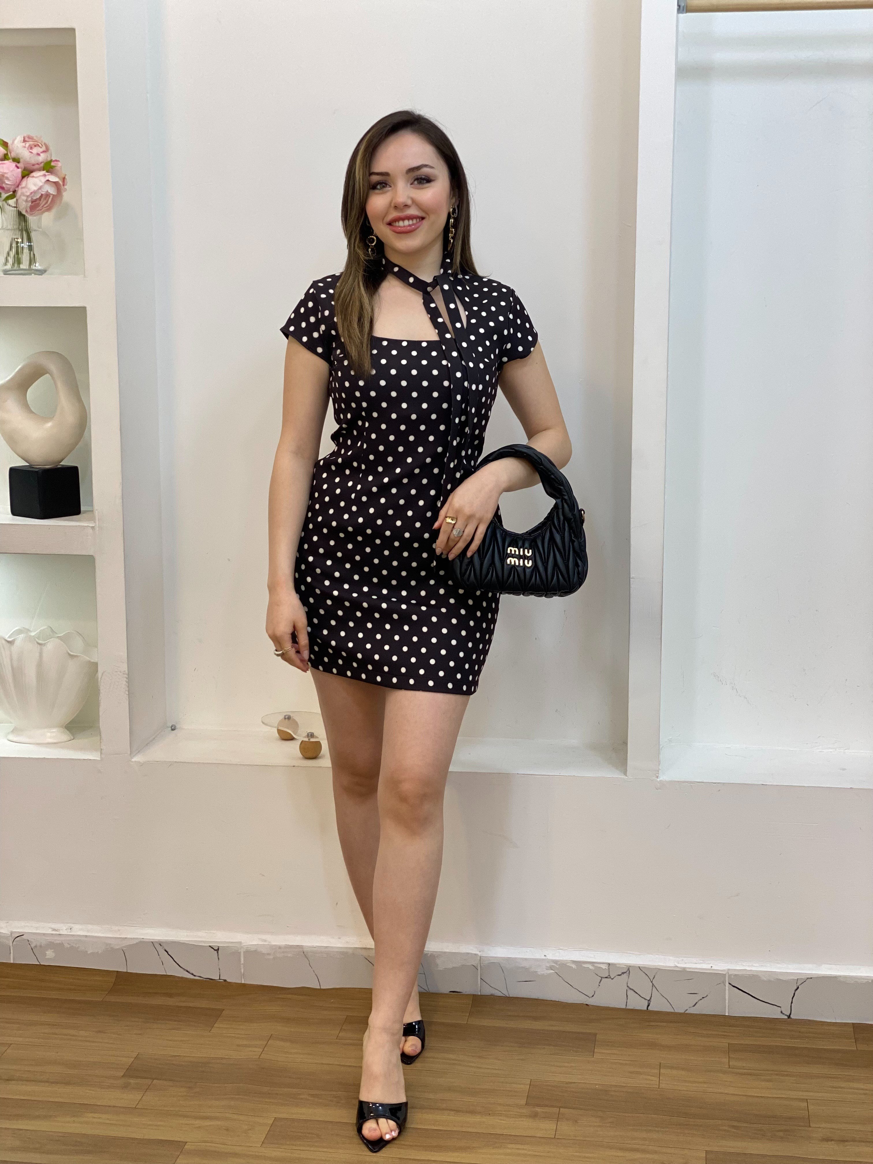 Marka Model Puantiyeli Elbise