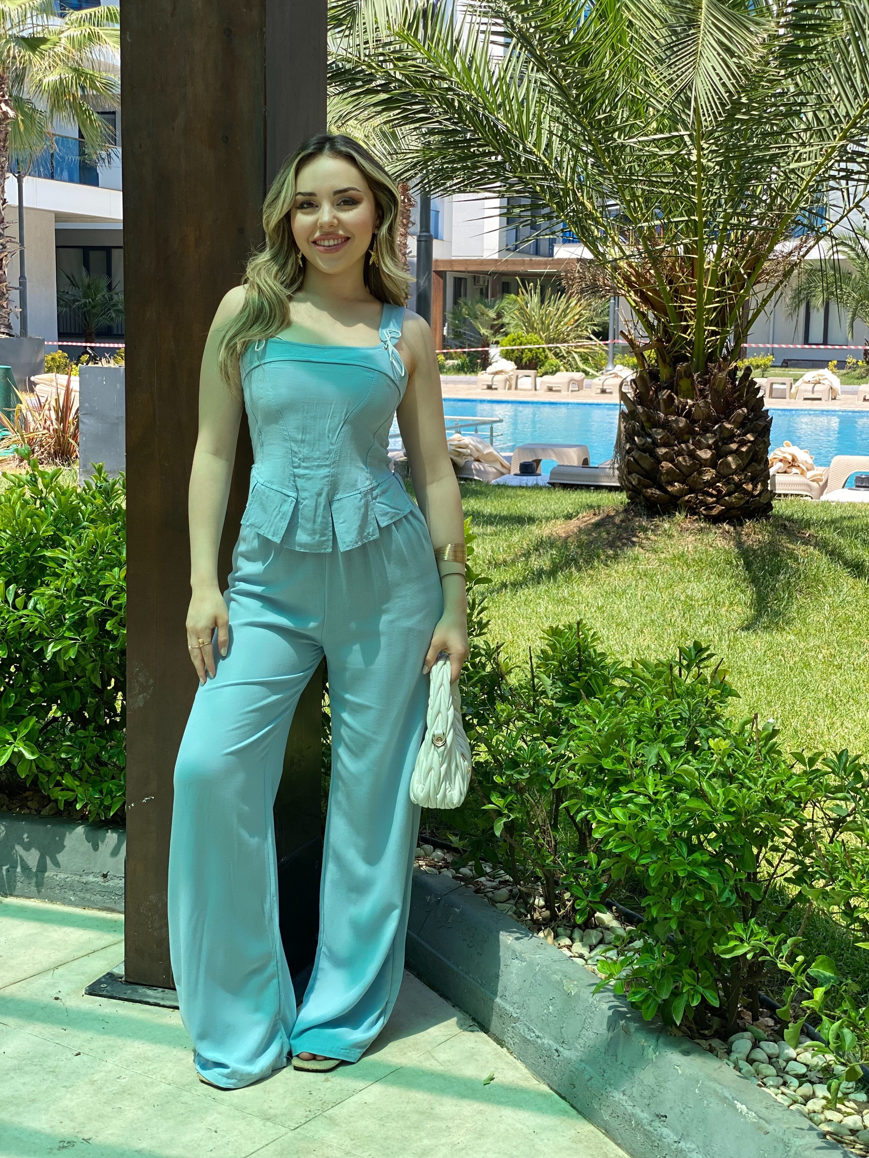 Mavi Büstiyerli Keten Takım