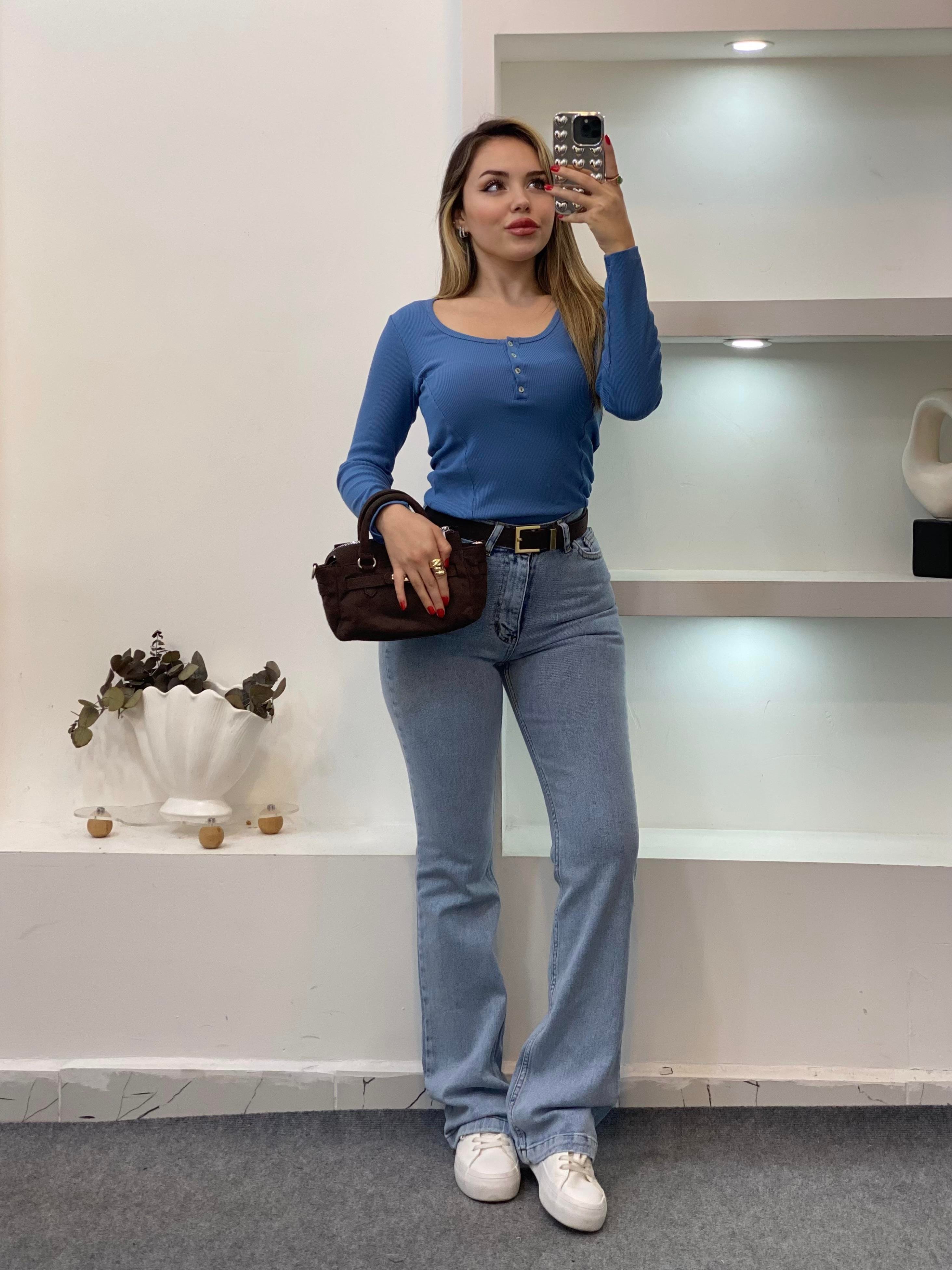 Mavi Düğmeli Fitilli Basic Bluz