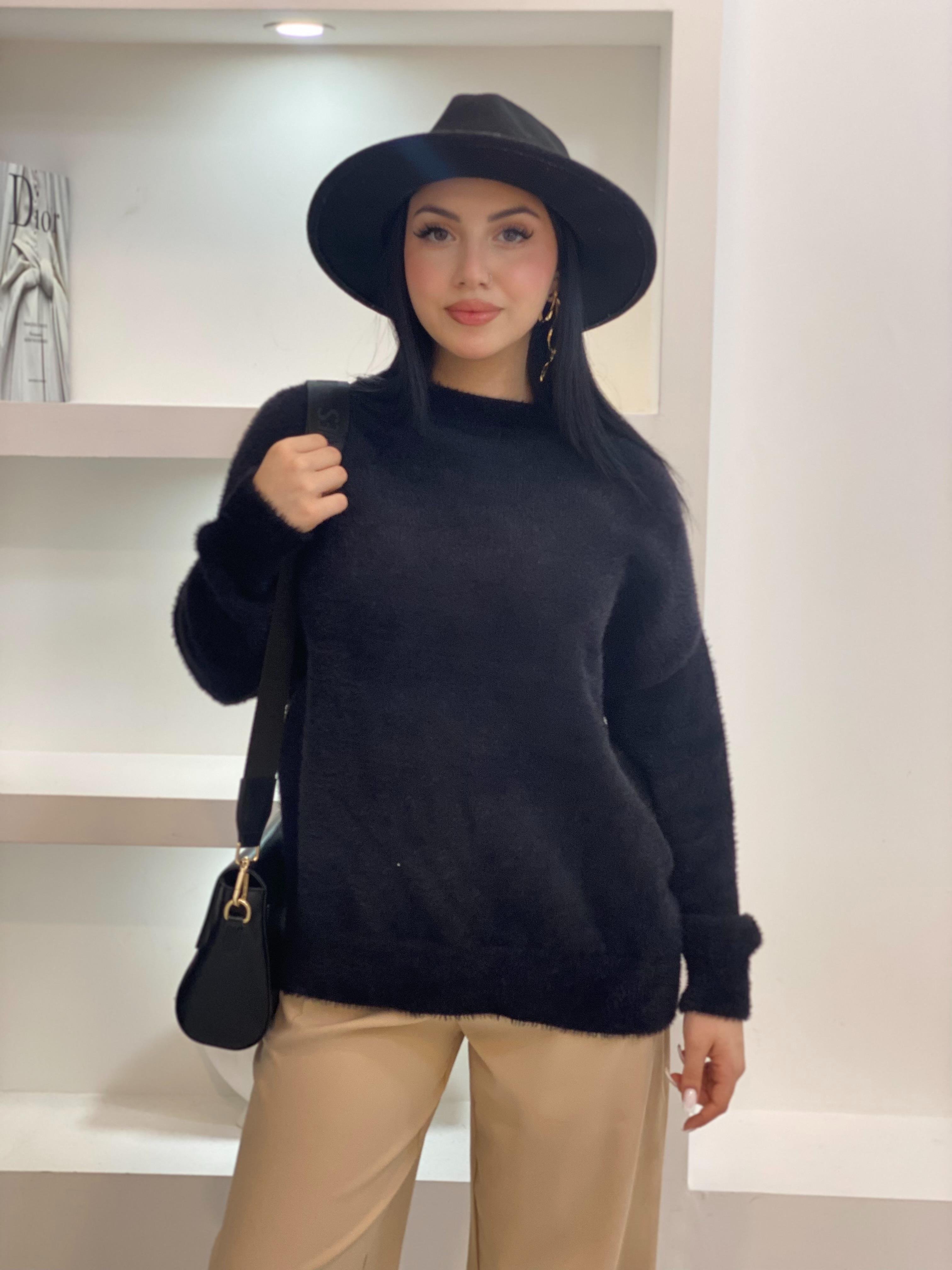 Nisan Marka Siyah Premium Yumoş Dokulu Kazak