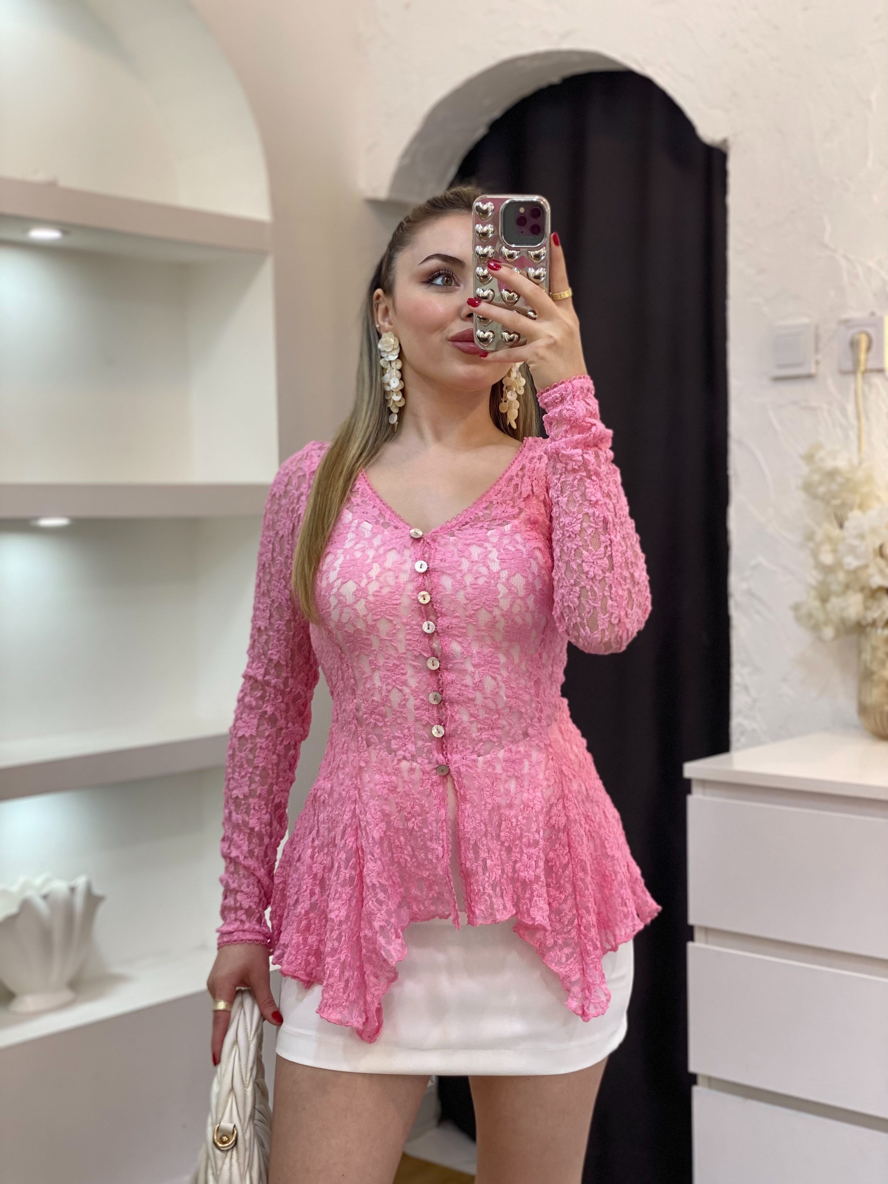 Pembe Bel Oturtmalı Model Volanlı Dantel Bluz