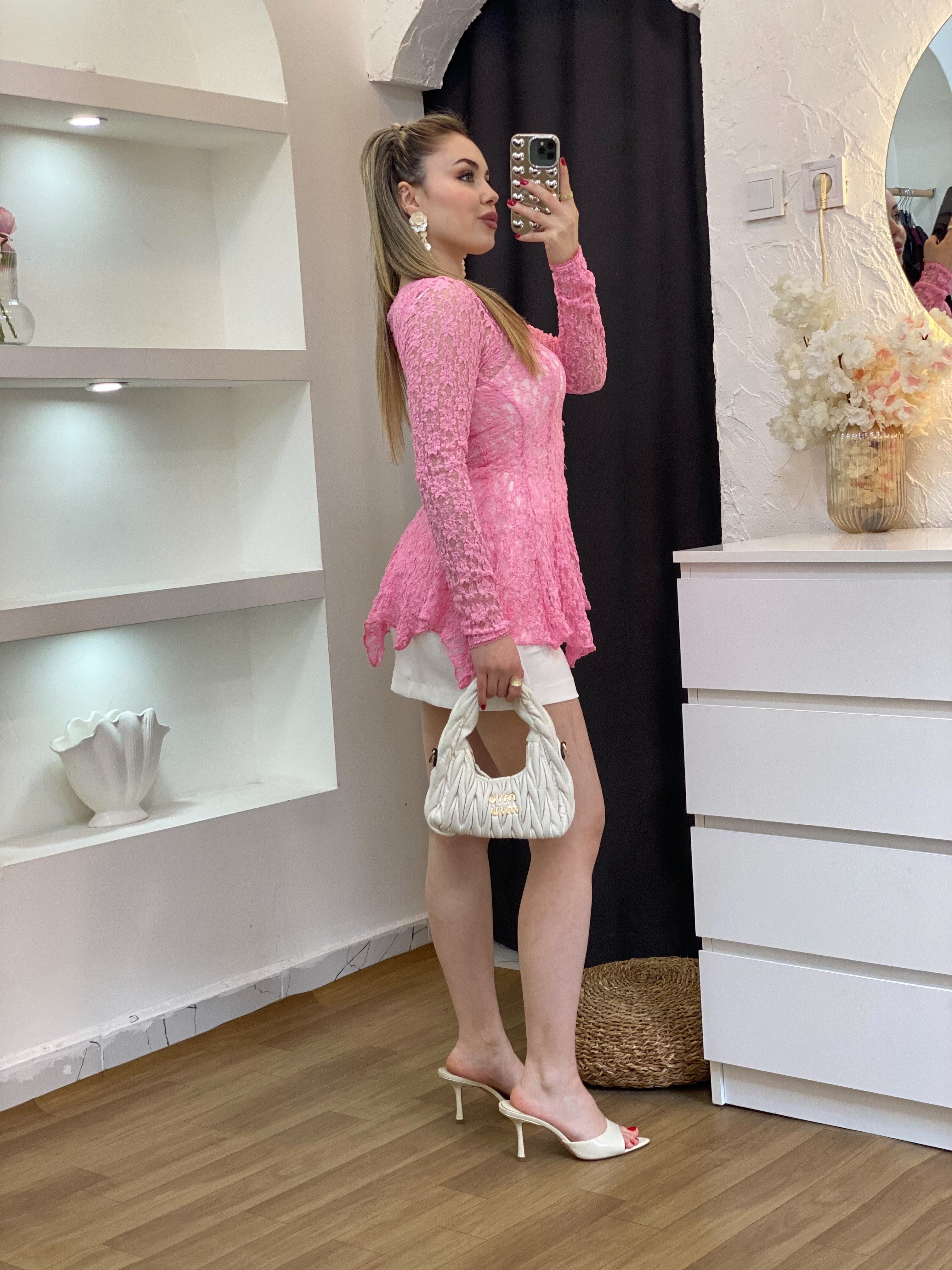 Pembe Bel Oturtmalı Model Volanlı Dantel Bluz