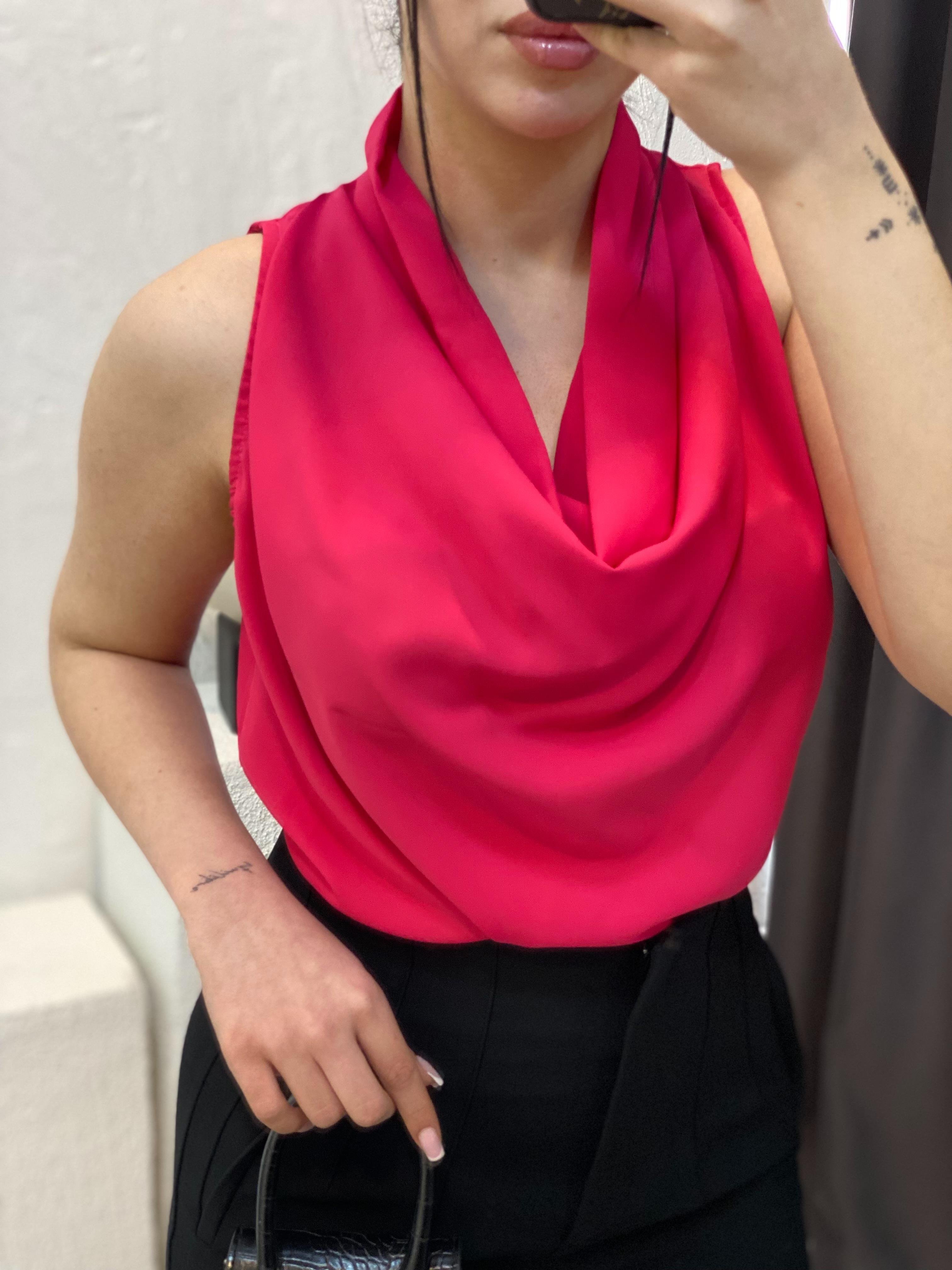 Pembe Degaje Yaka Dökümlü Bluz