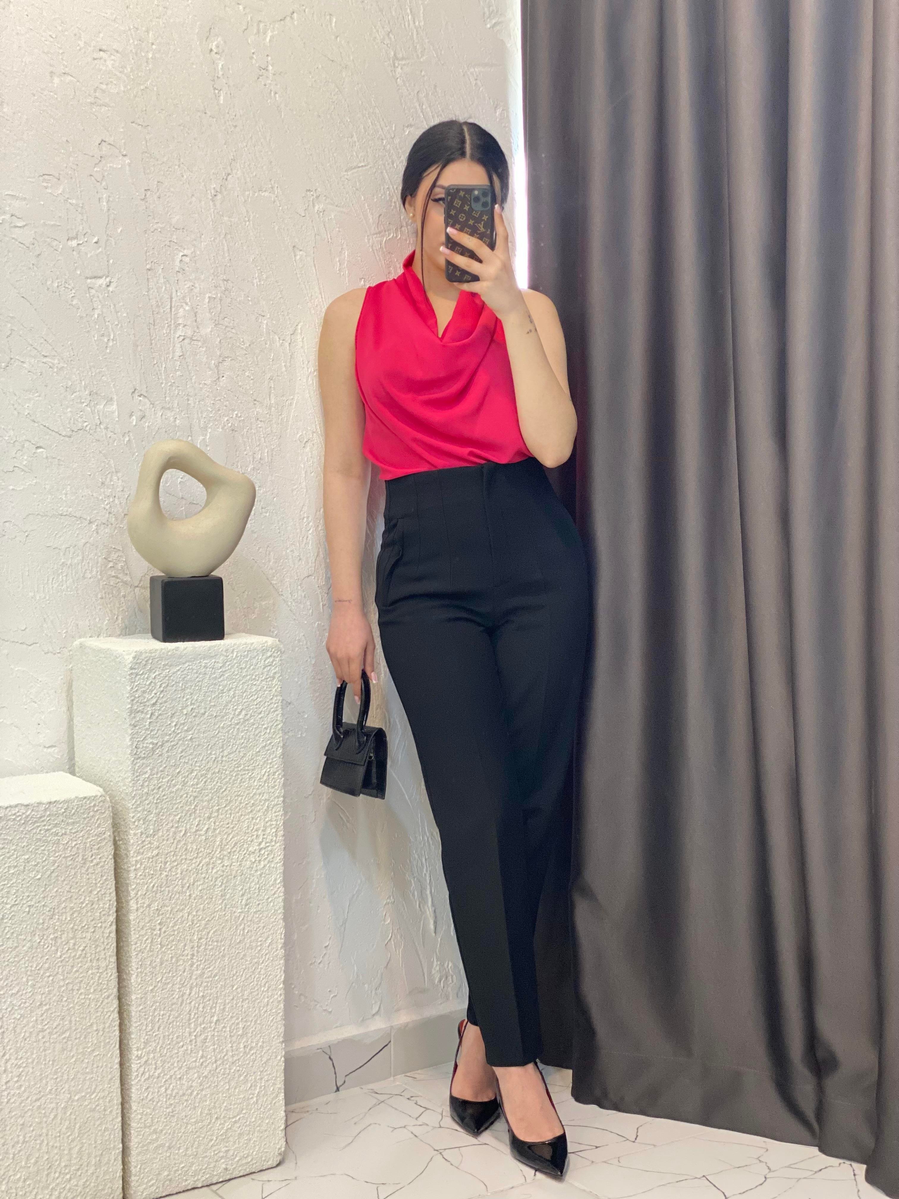 Pembe Degaje Yaka Dökümlü Bluz