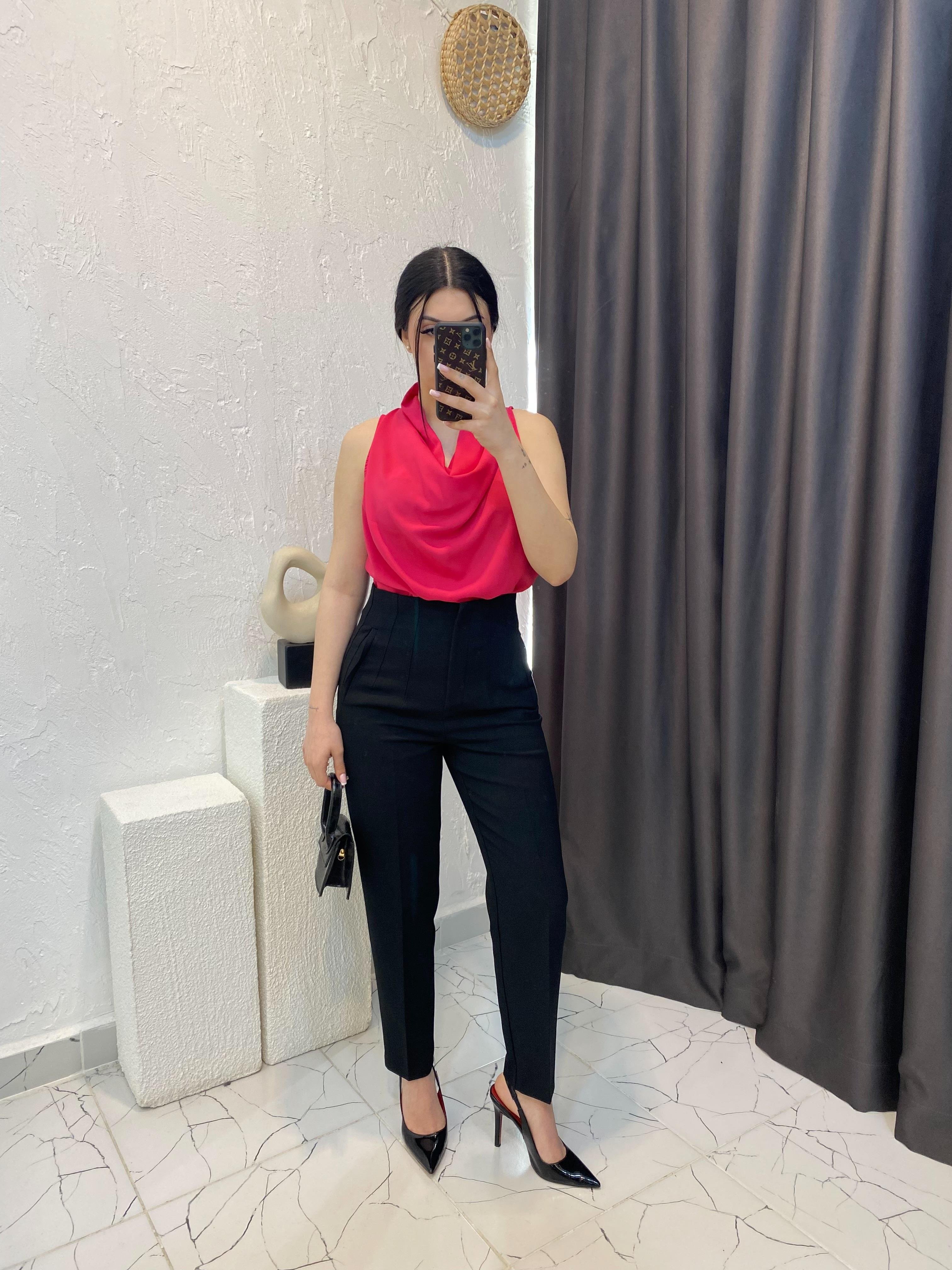 Pembe Degaje Yaka Dökümlü Bluz