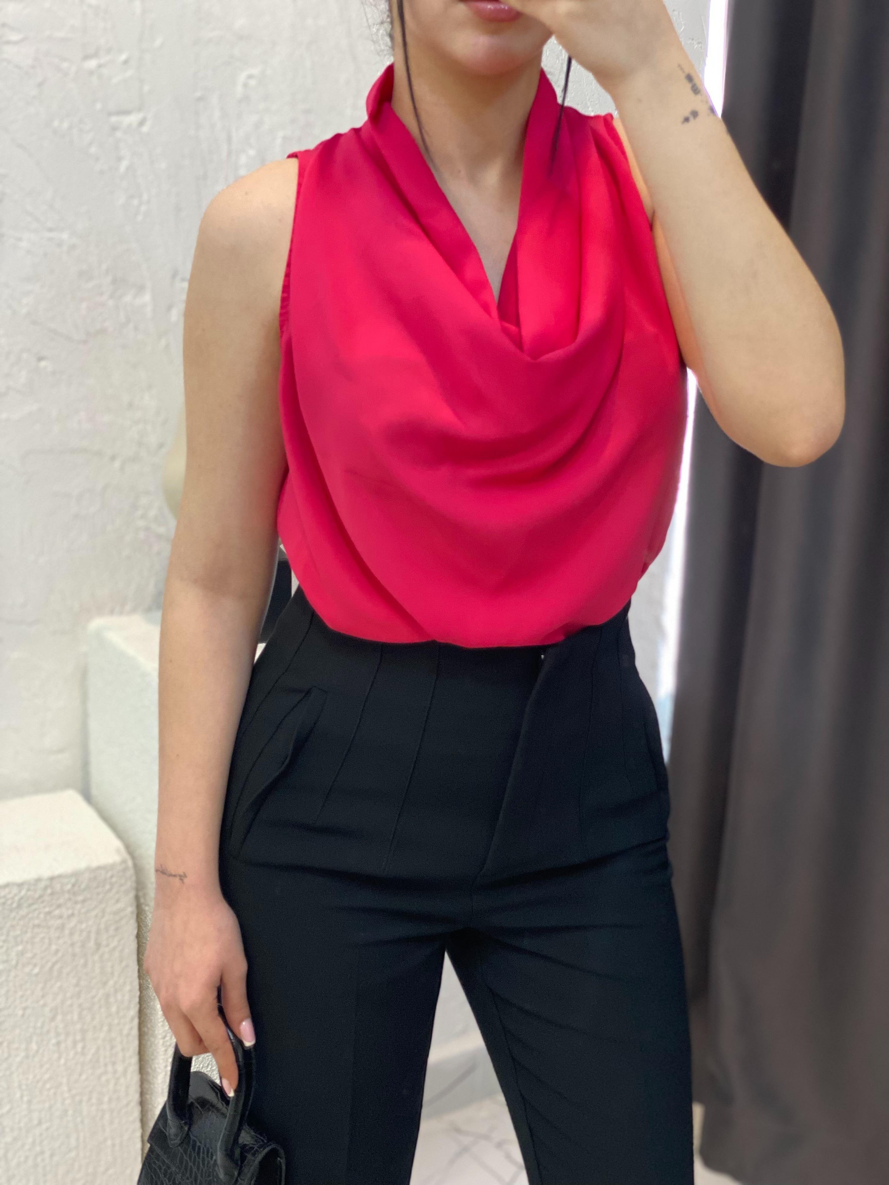 Pembe Degaje Yaka Dökümlü Bluz