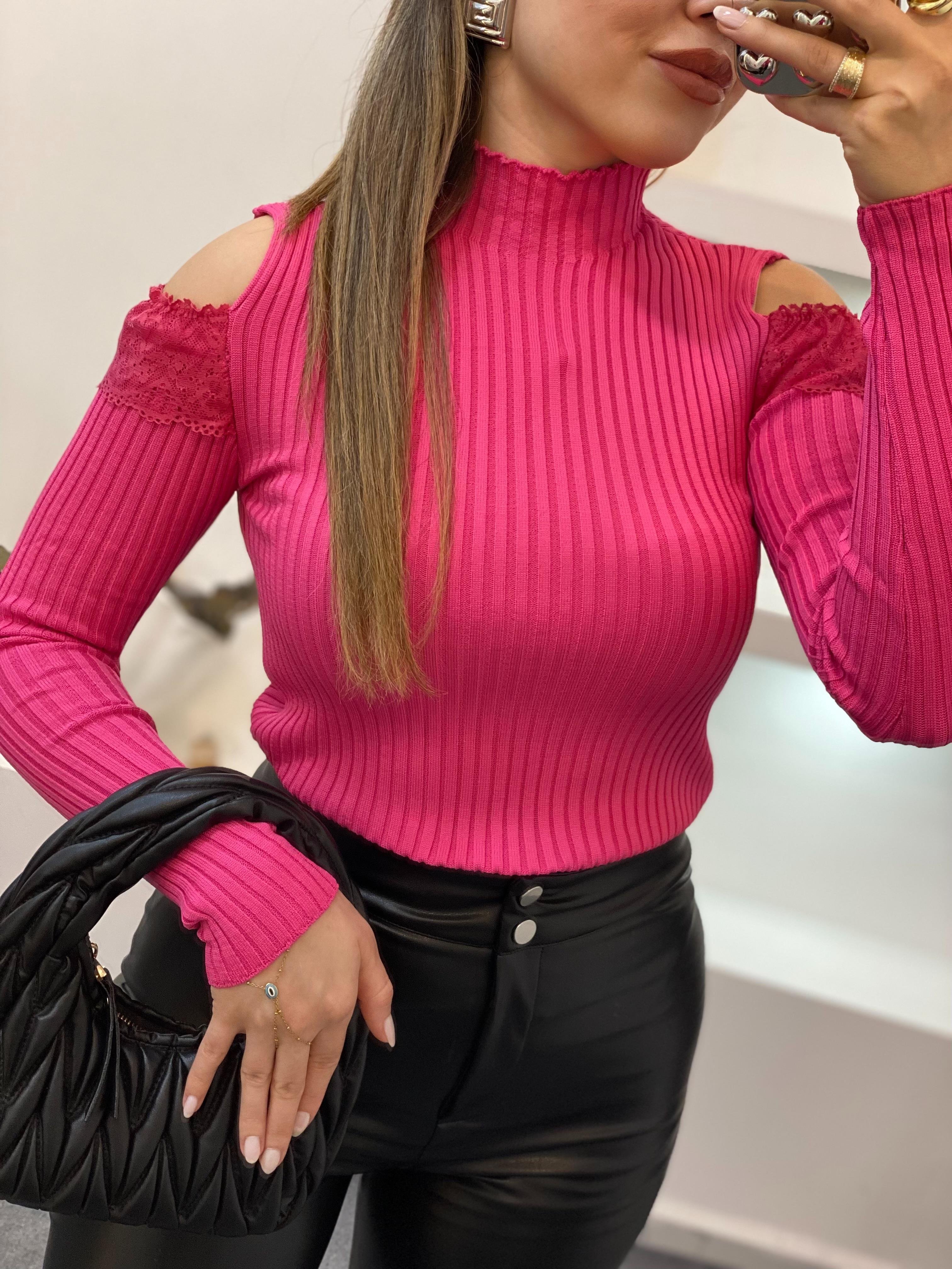 Pembe Omuz Pencereli Model Triko Bluz