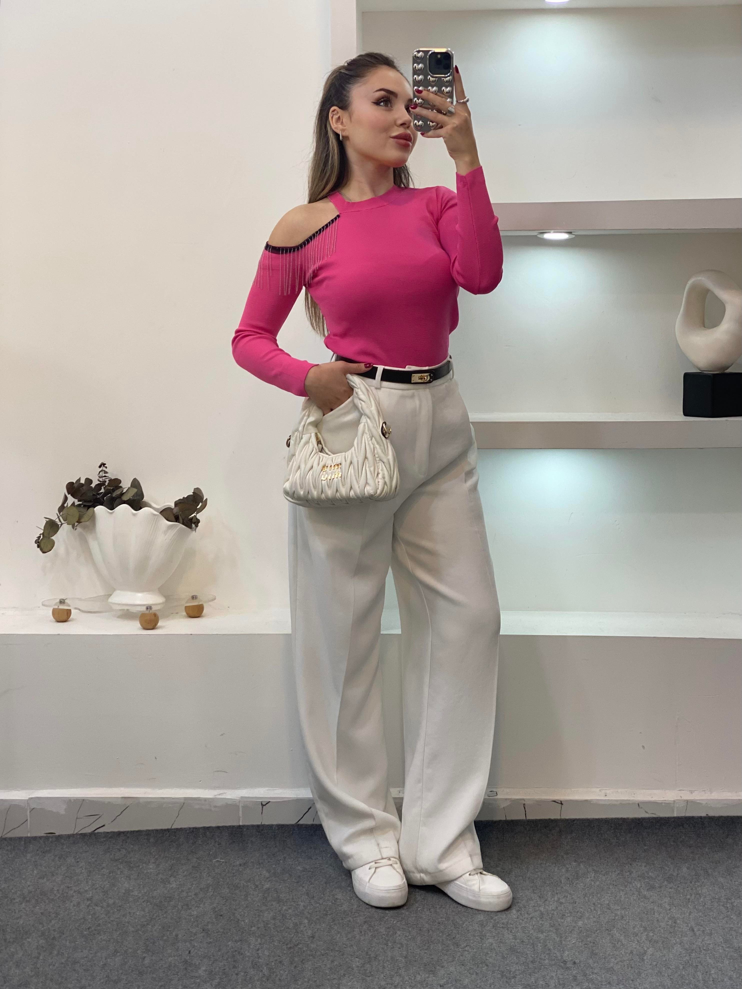 Pembe Omuzları Zincir Detay Pencereli Model Triko Bluz