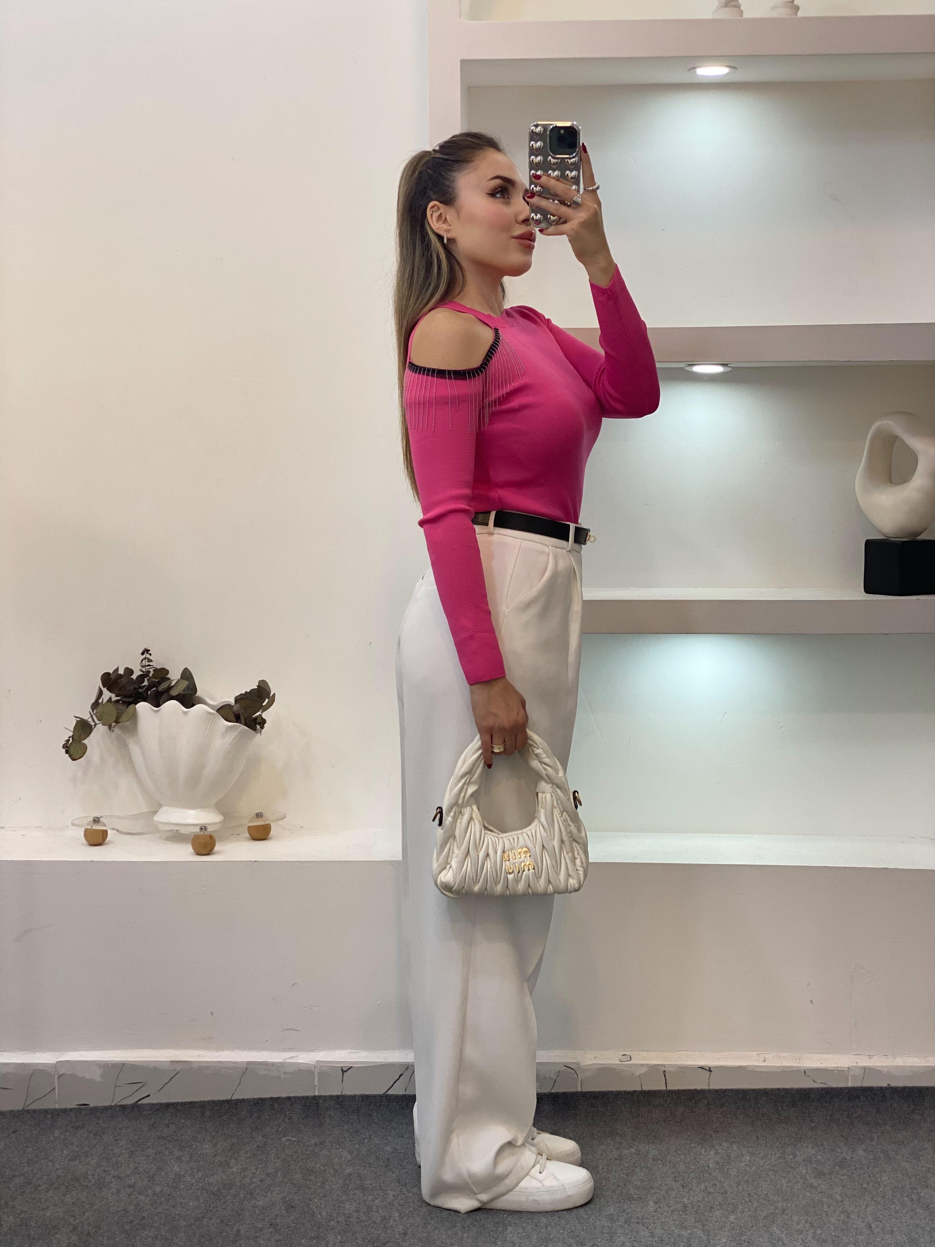 Pembe Omuzları Zincir Detay Pencereli Model Triko Bluz