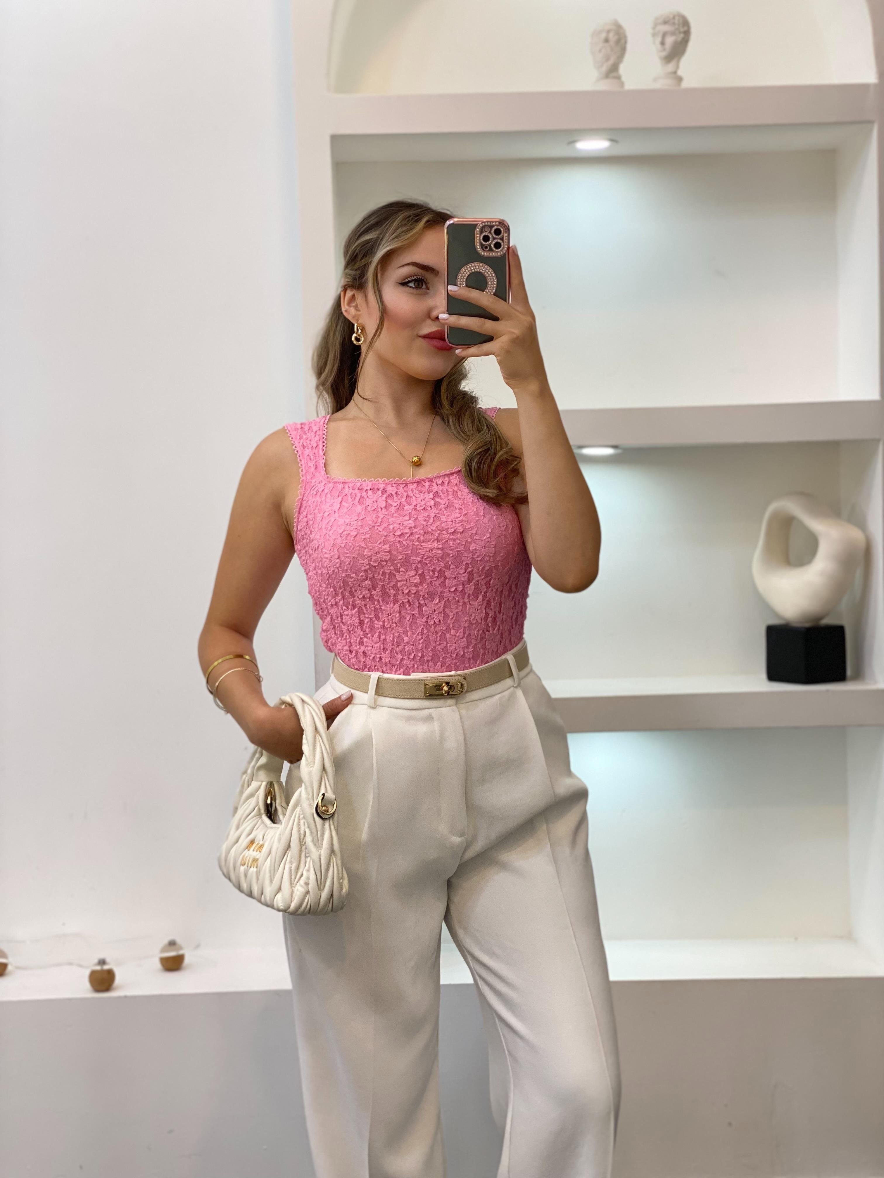 Pembe Sandık Yaka Dantel Bluz