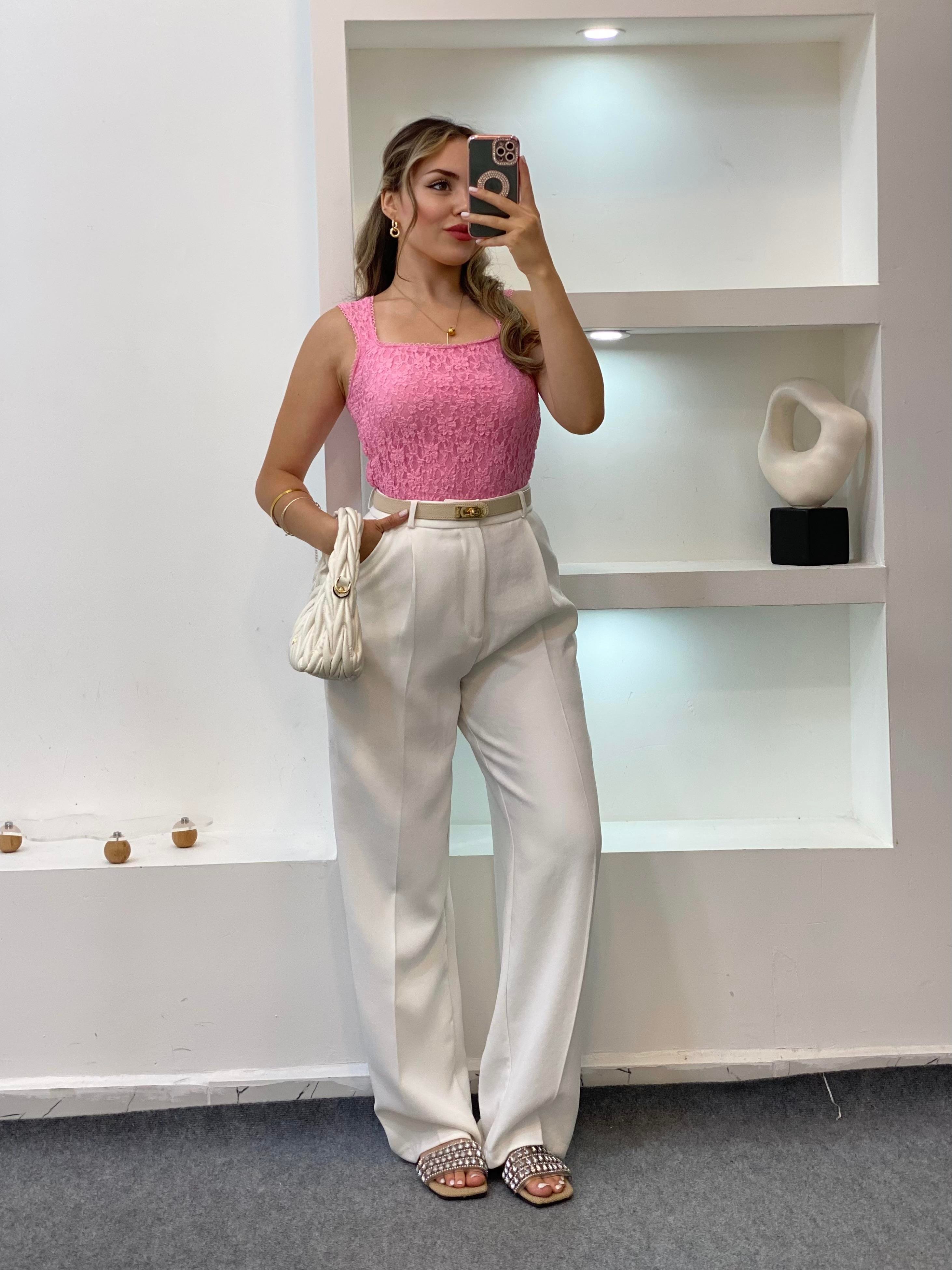 Pembe Sandık Yaka Dantel Bluz