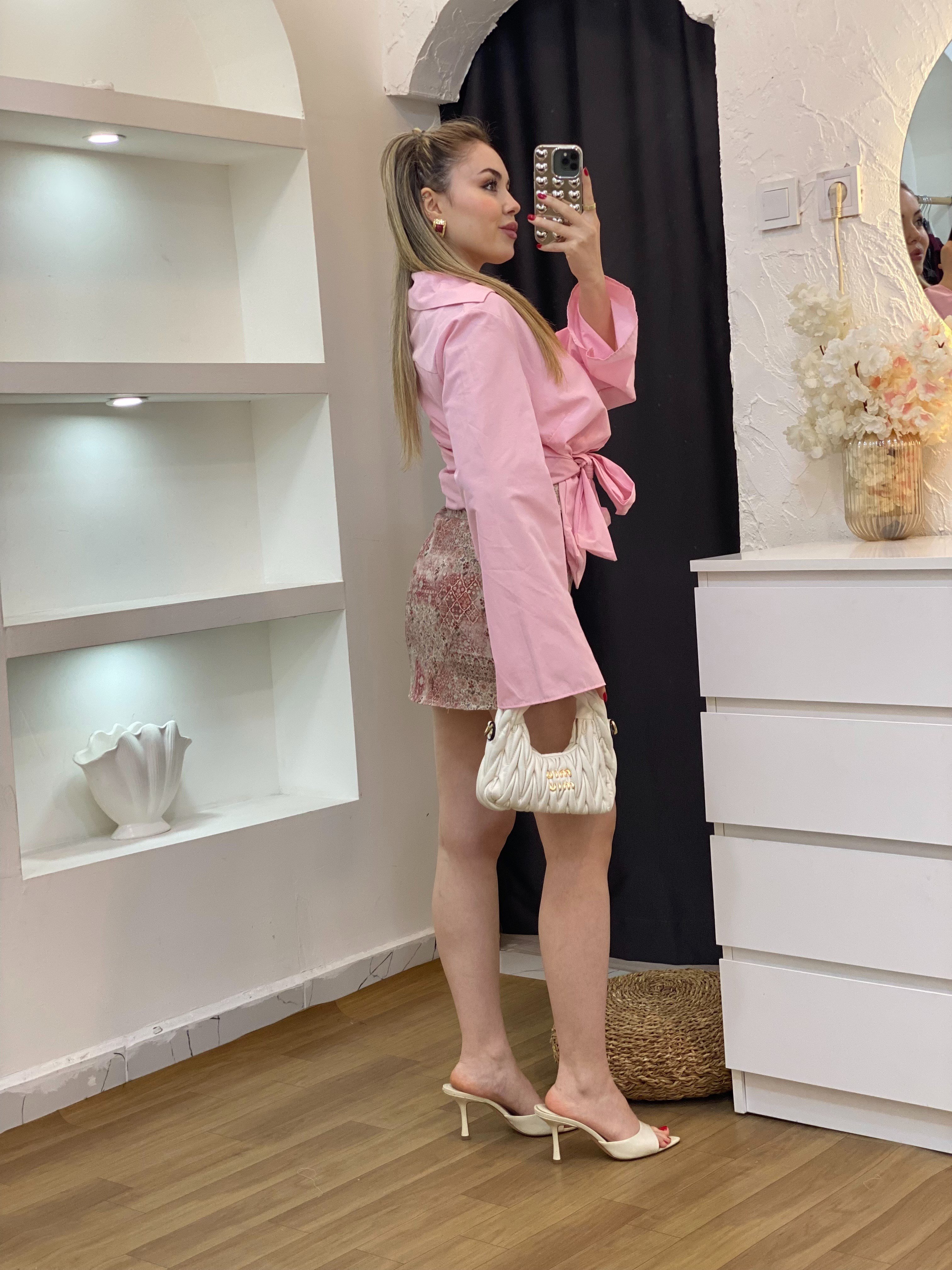 Pembe Yanı Bağlamalı Model Gömlek 