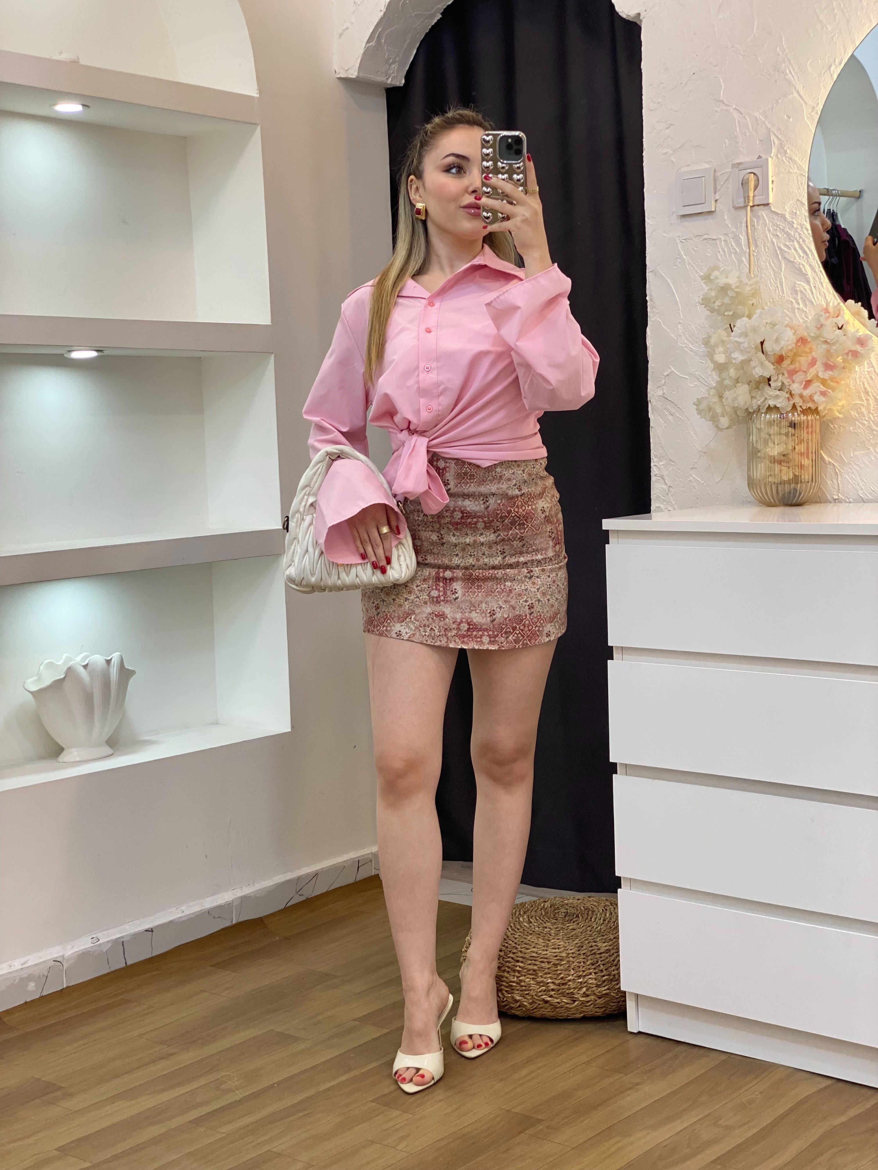 Pembe Yanı Bağlamalı Model Gömlek 