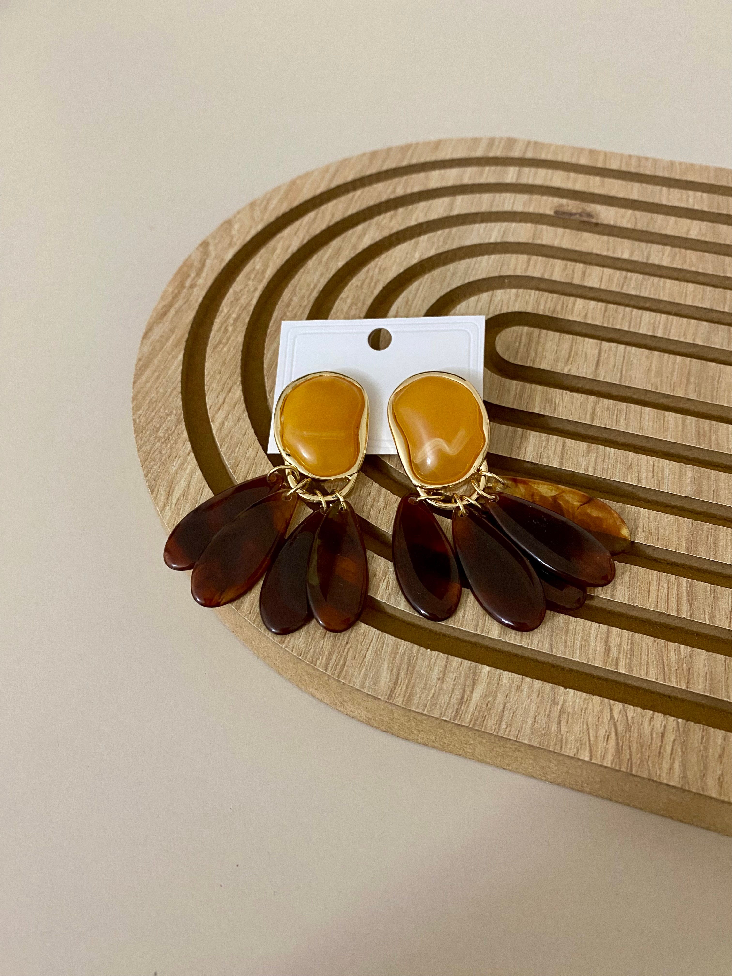 Pirinç Gold Renk Vintage Küpe 