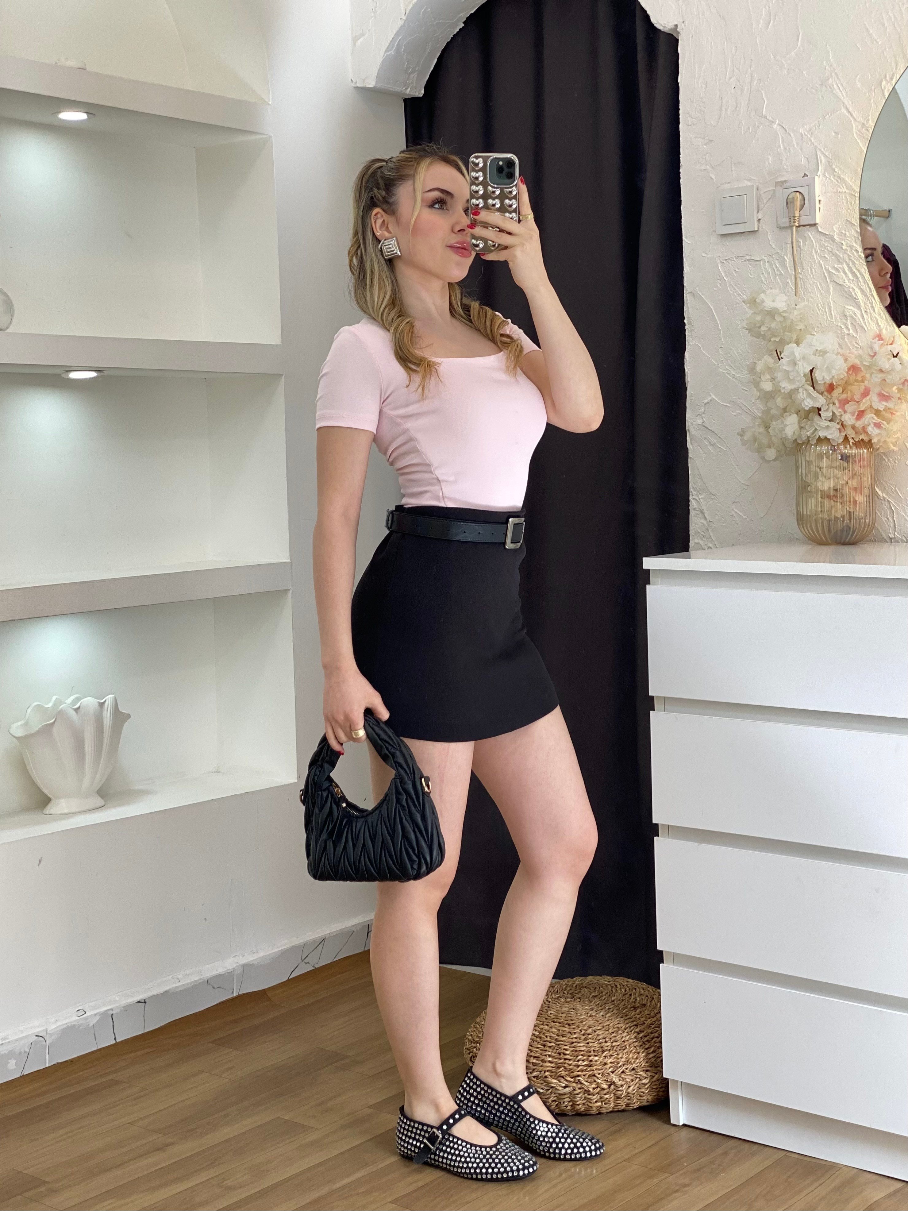 Pudra Pembe Sandık Yaka Kısa Kol Basic Bluz