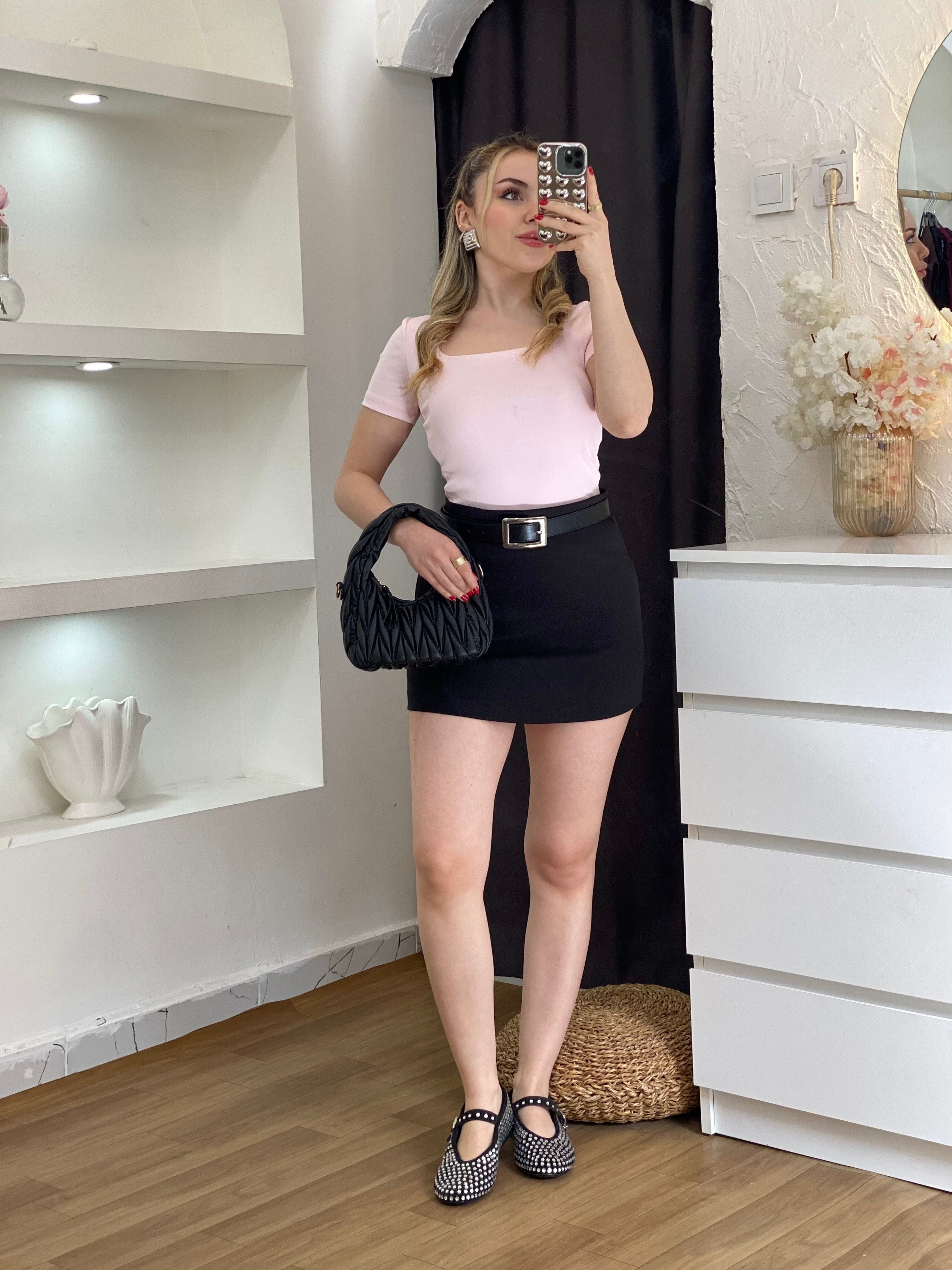 Pudra Pembe Sandık Yaka Kısa Kol Basic Bluz