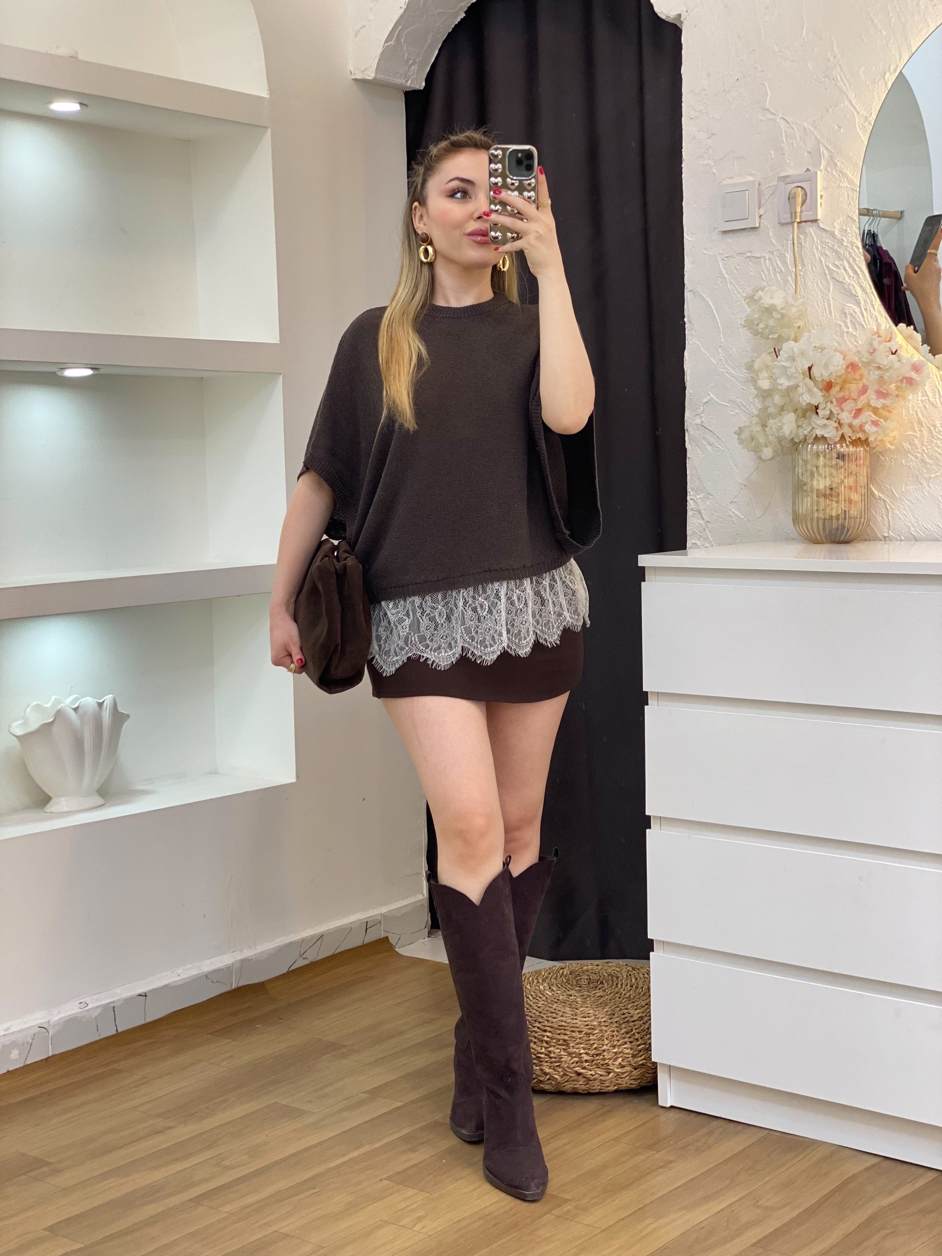 Q Marka Kahve Dantel Detaylı Triko Bluz