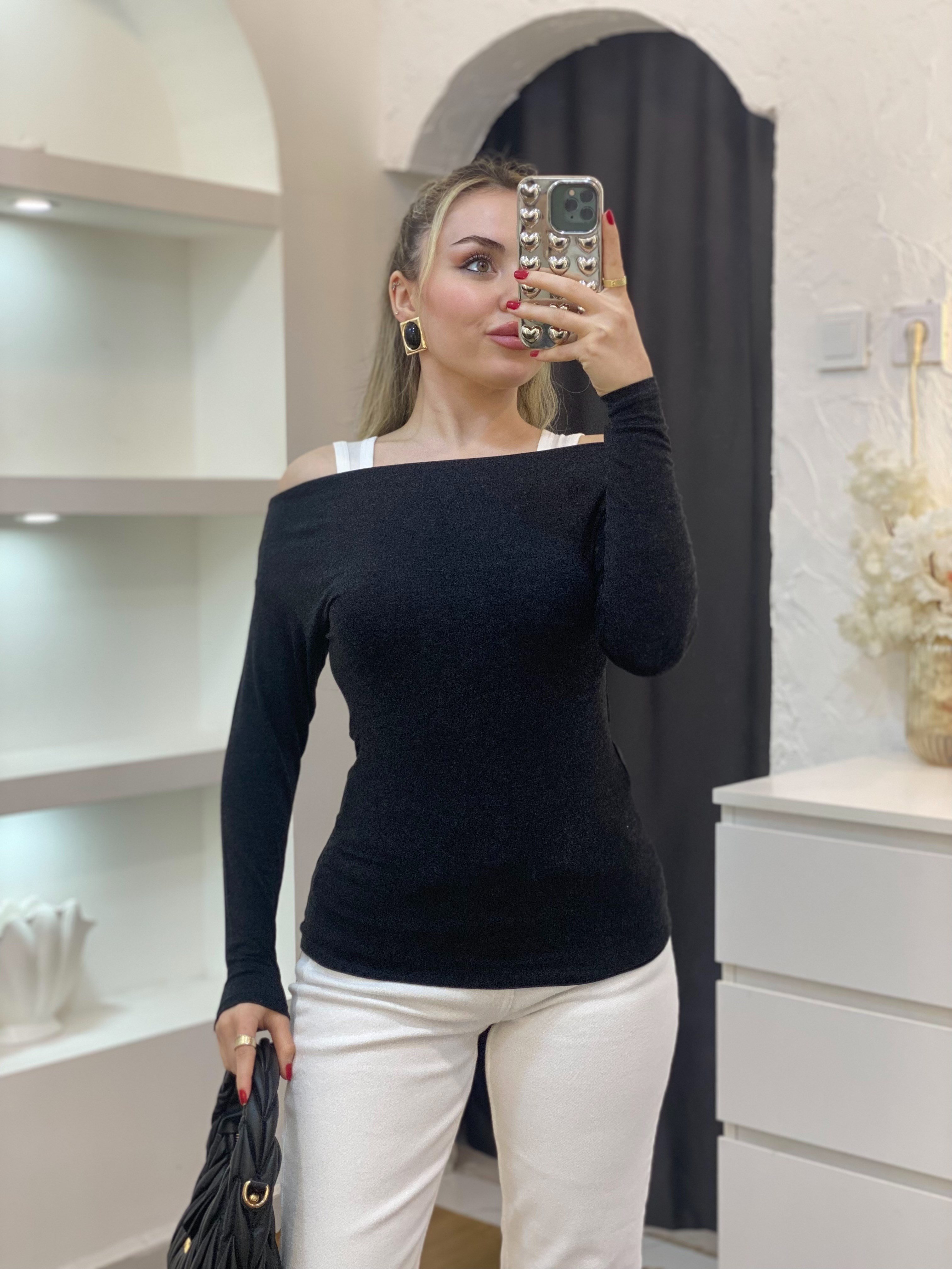 Q Marka Siyah İç Atlet Detaylı Bluz