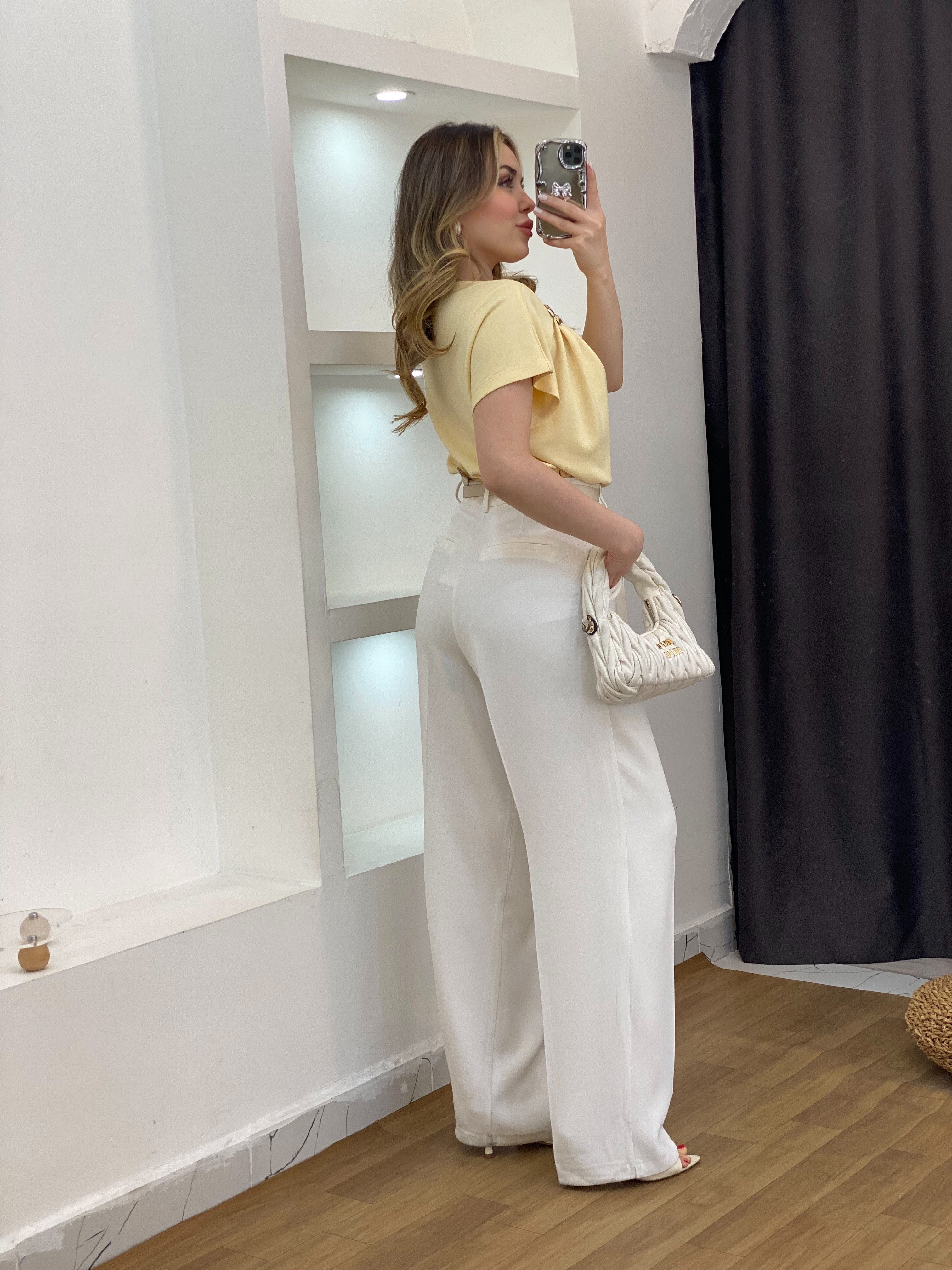 Sarı Omuz Gold Çıkarılabilir Broşlu Modal Bluz
