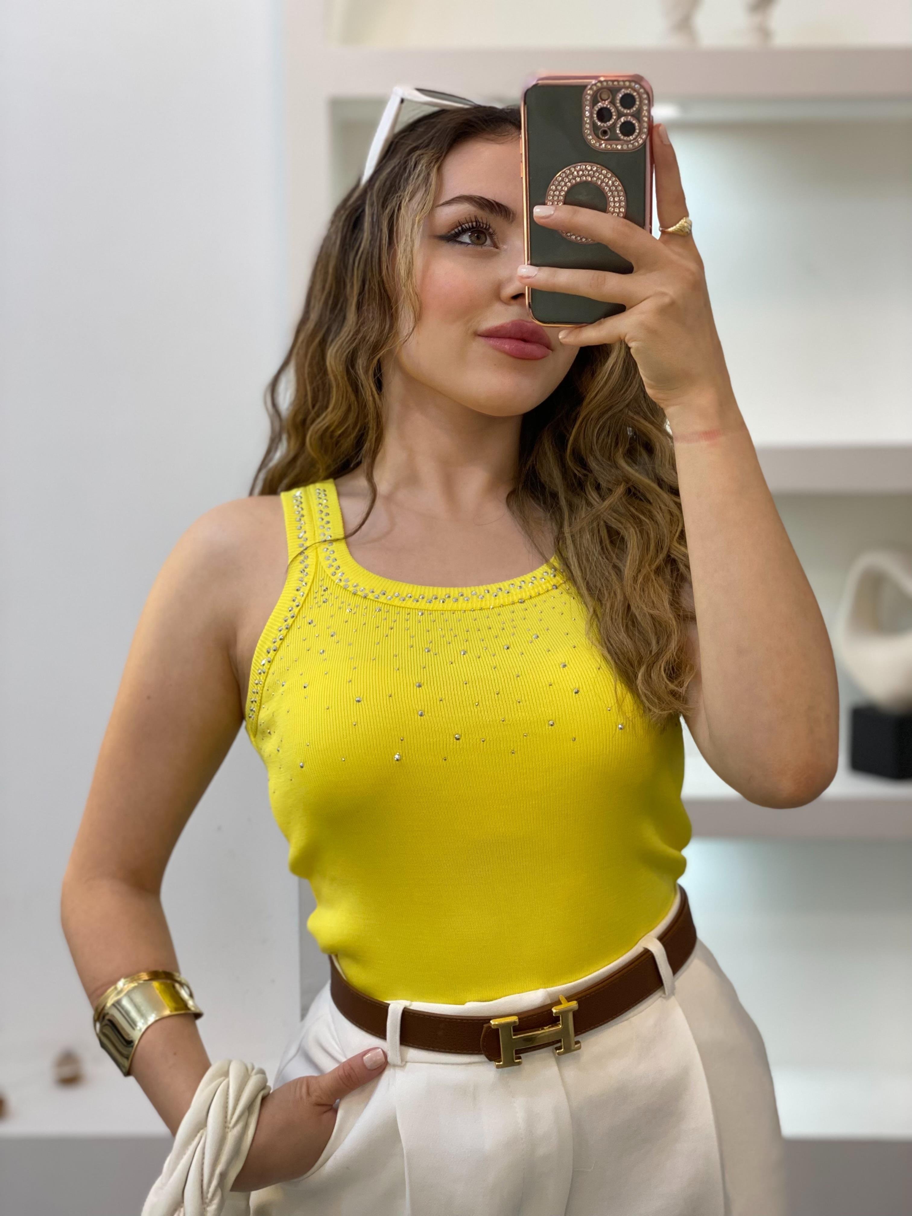 Sarı Önü Parıltılı Taşlı Kalın Askılı Triko Bluz