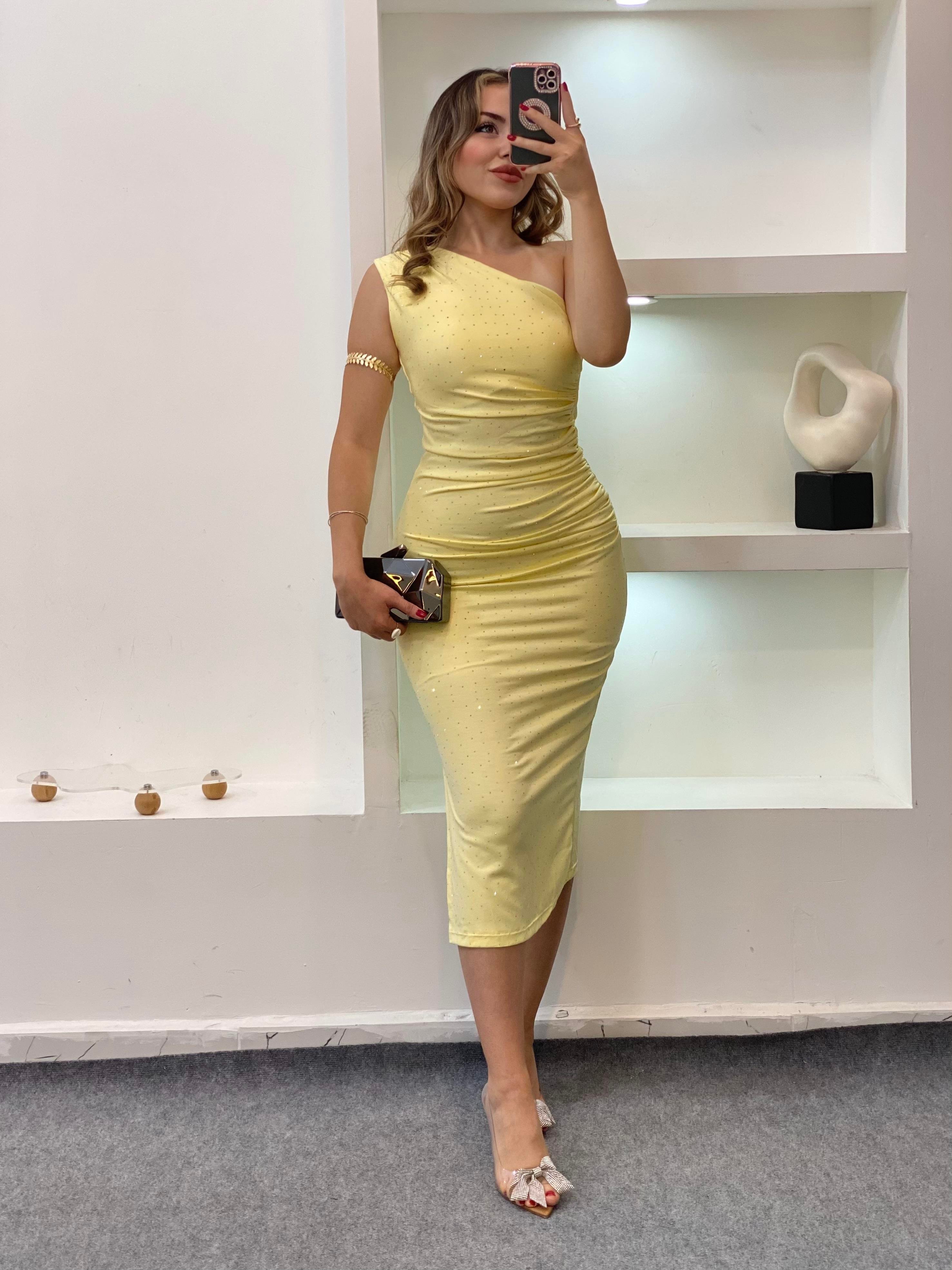 Sarı Parıltılı Taşlı Elbise