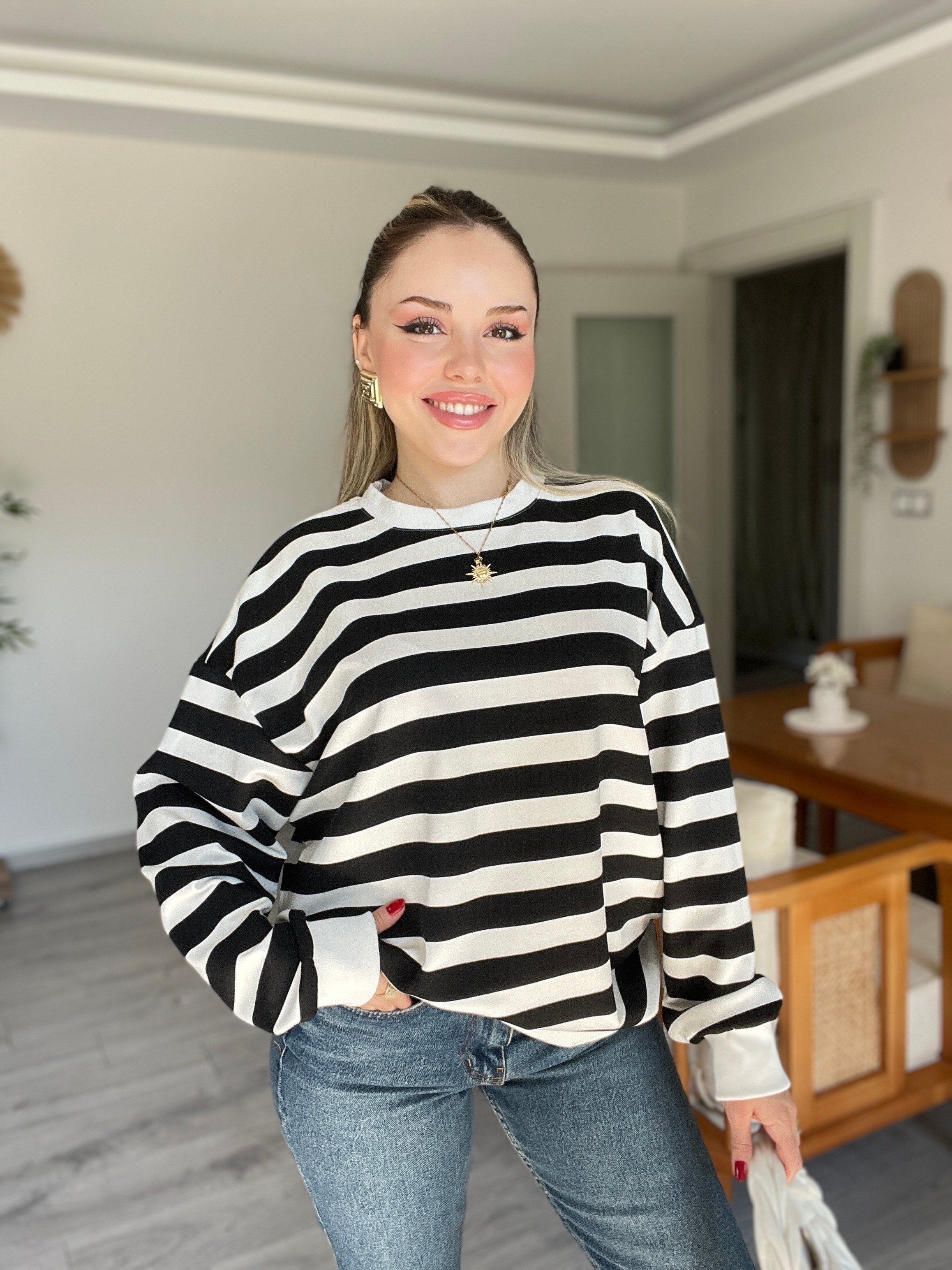 Siyah Beyaz Çizgili Oversize Modal Sweatshirt 
