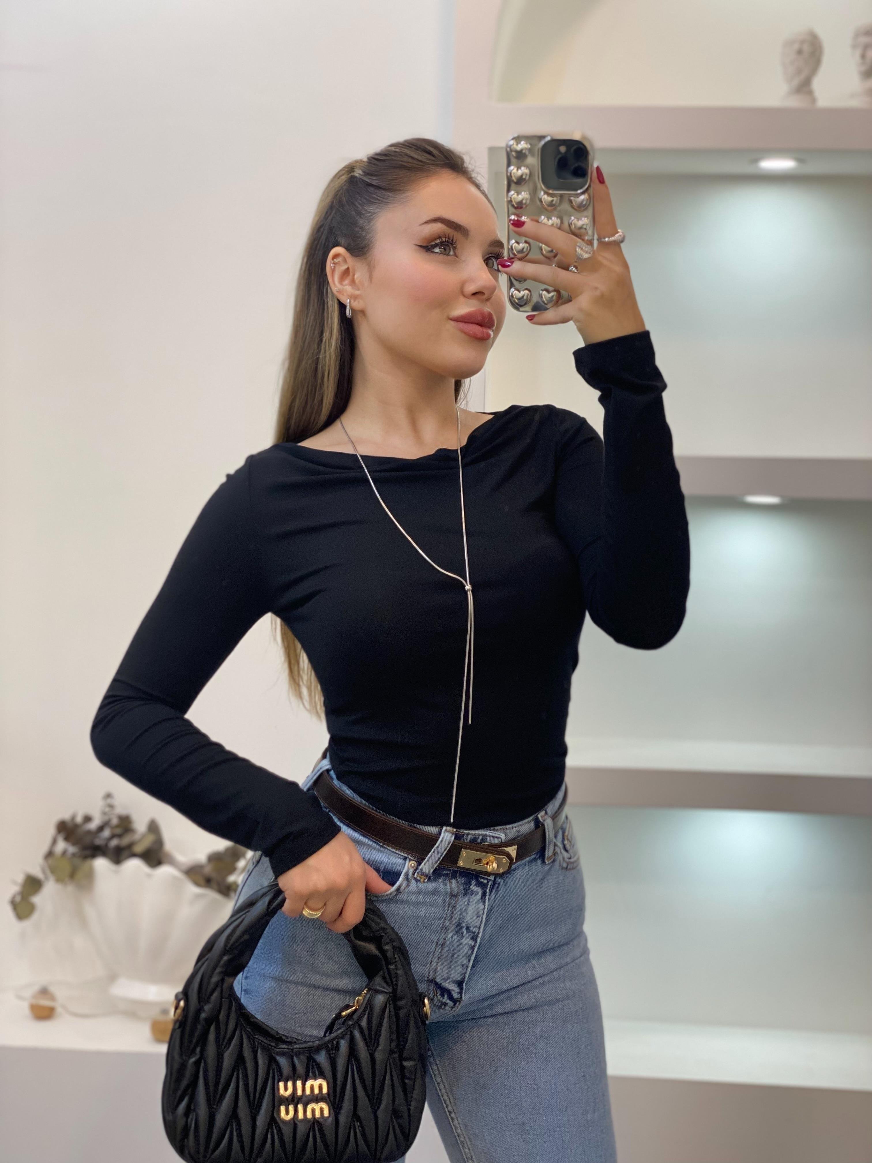 Siyah Degaje Yaka Basic Bluz