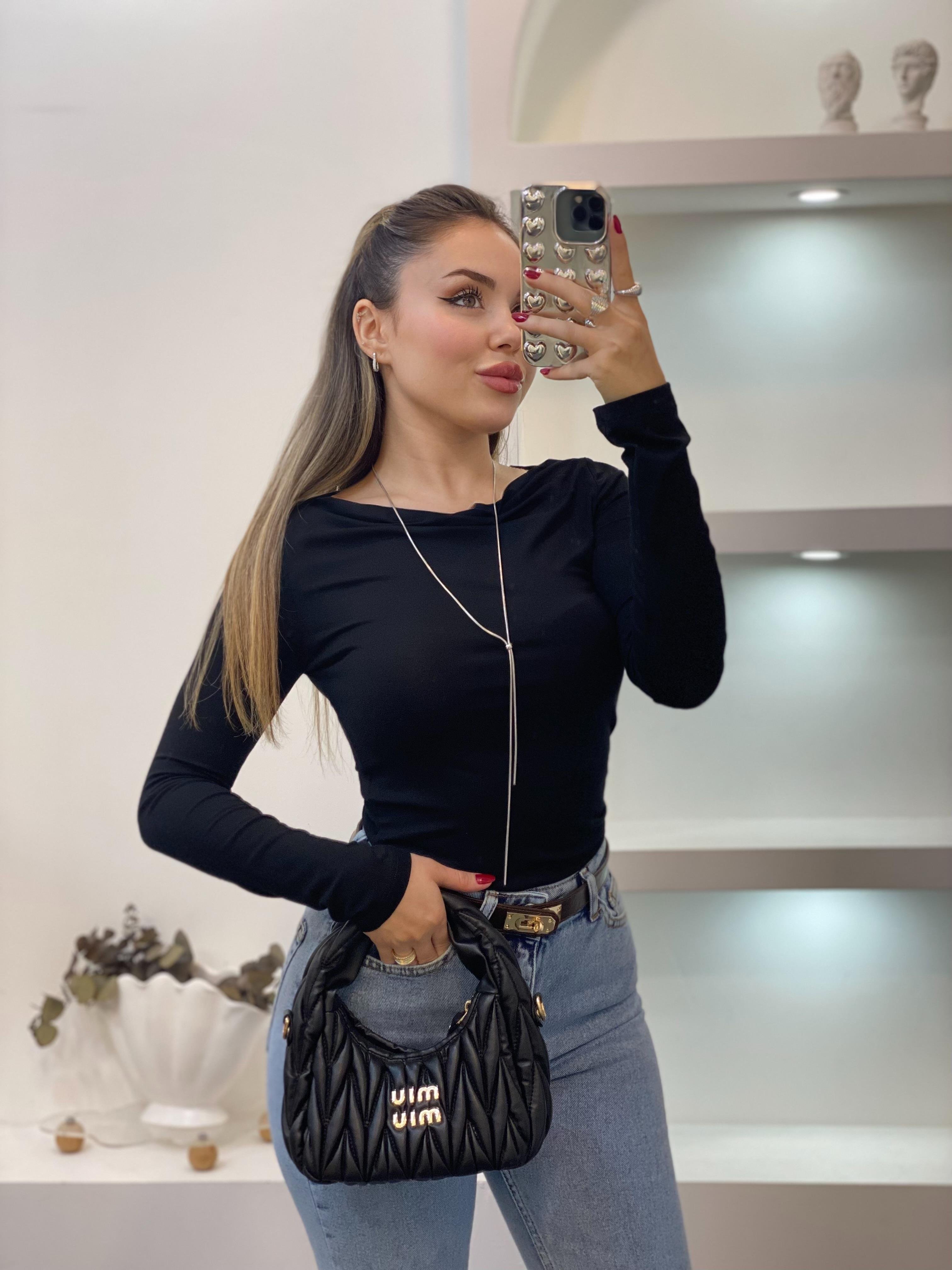 Siyah Degaje Yaka Basic Bluz