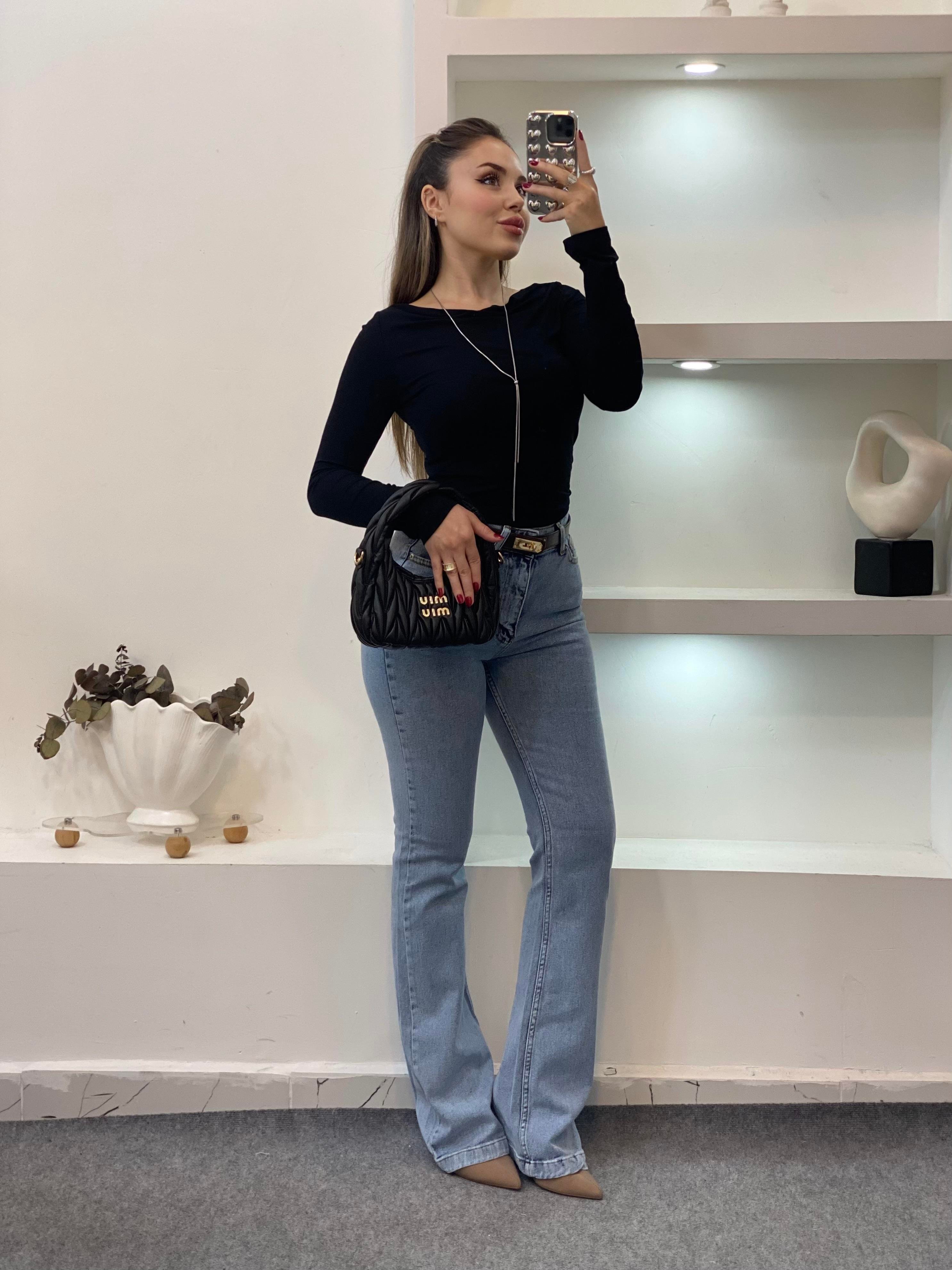Siyah Degaje Yaka Basic Bluz