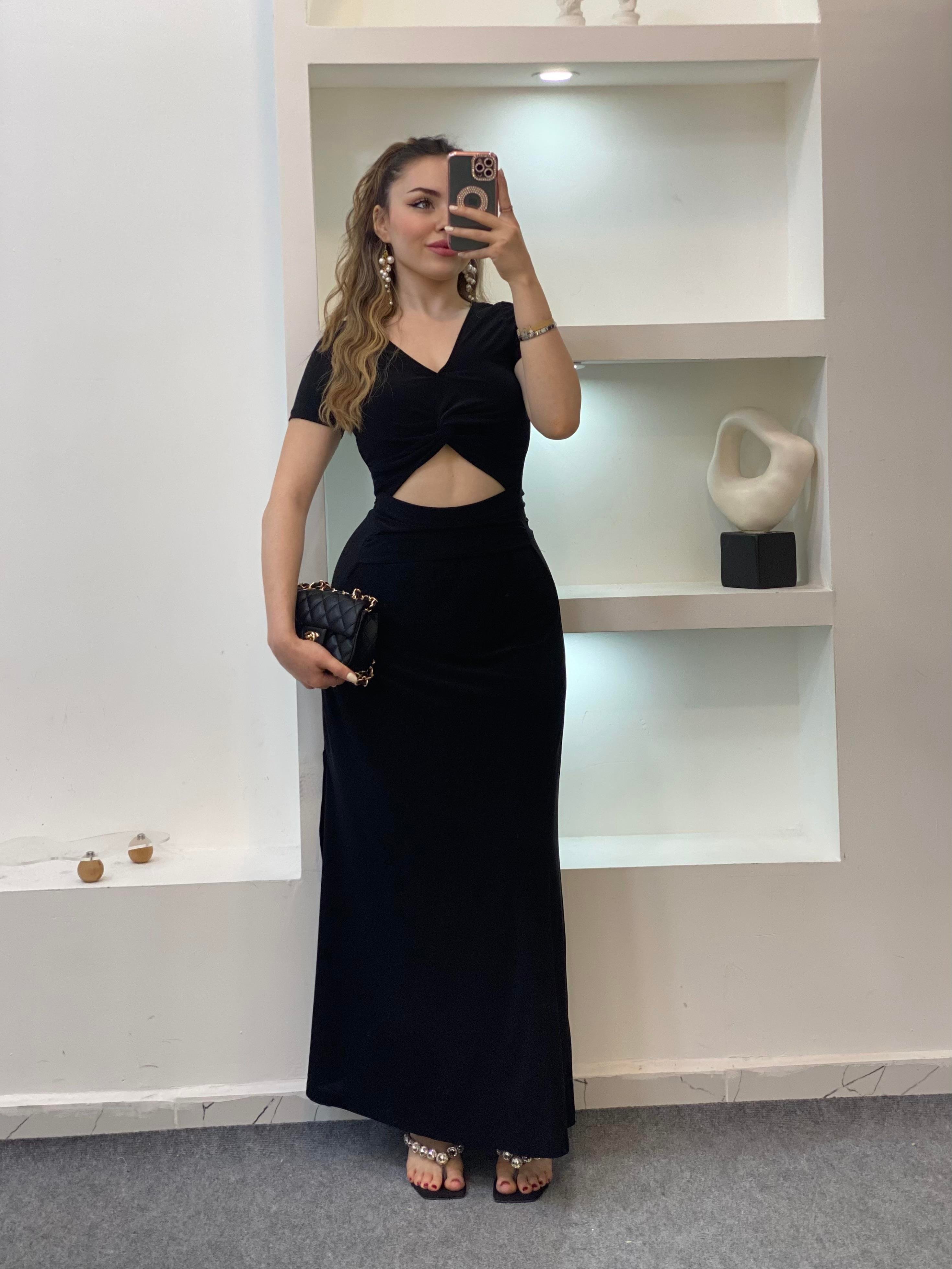 Siyah Dekolteli Likralı Model Sandy Elbise