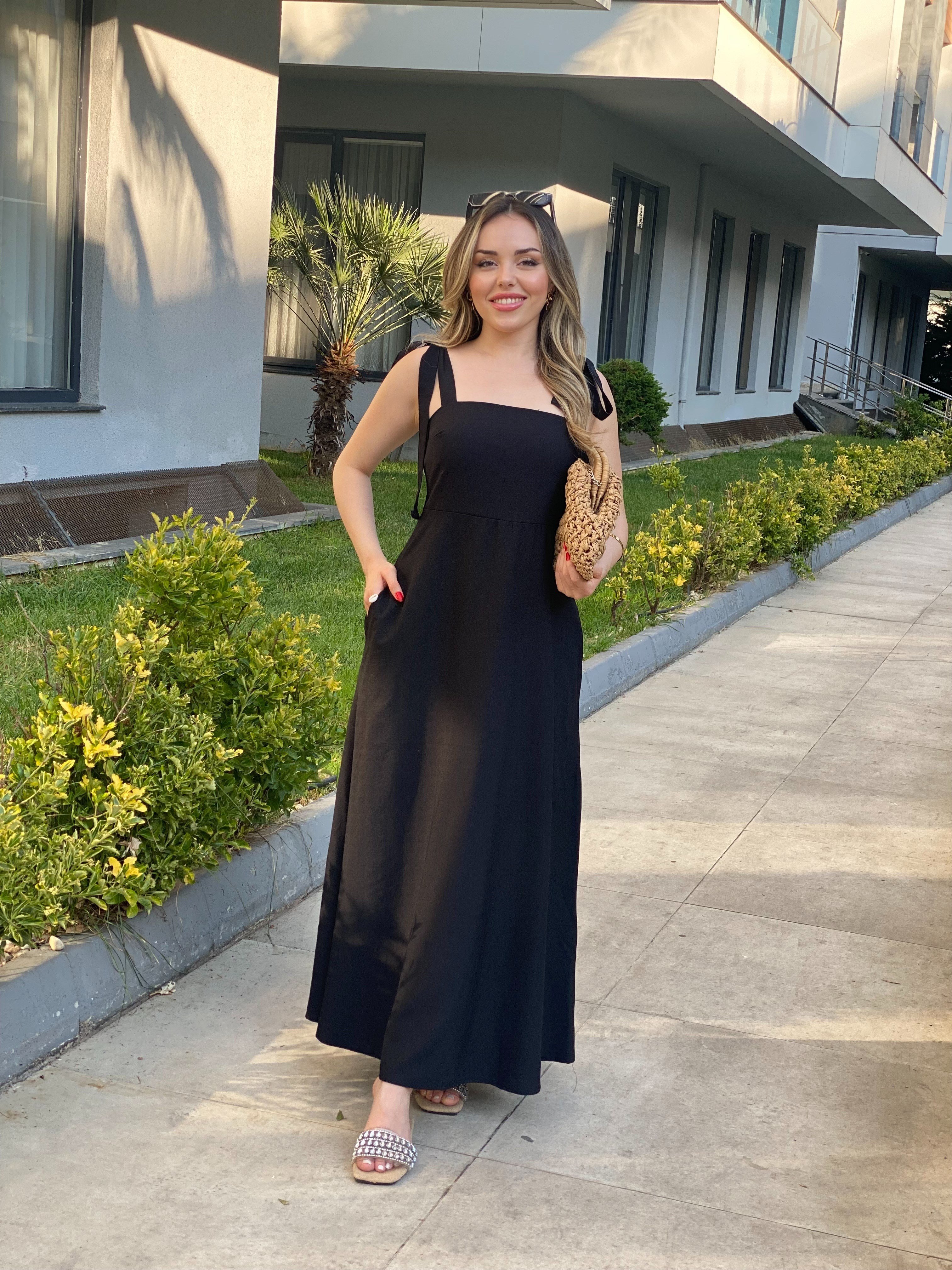 Siyah Desenli Omuz Bağlamalı Model Gipeli Elbise
