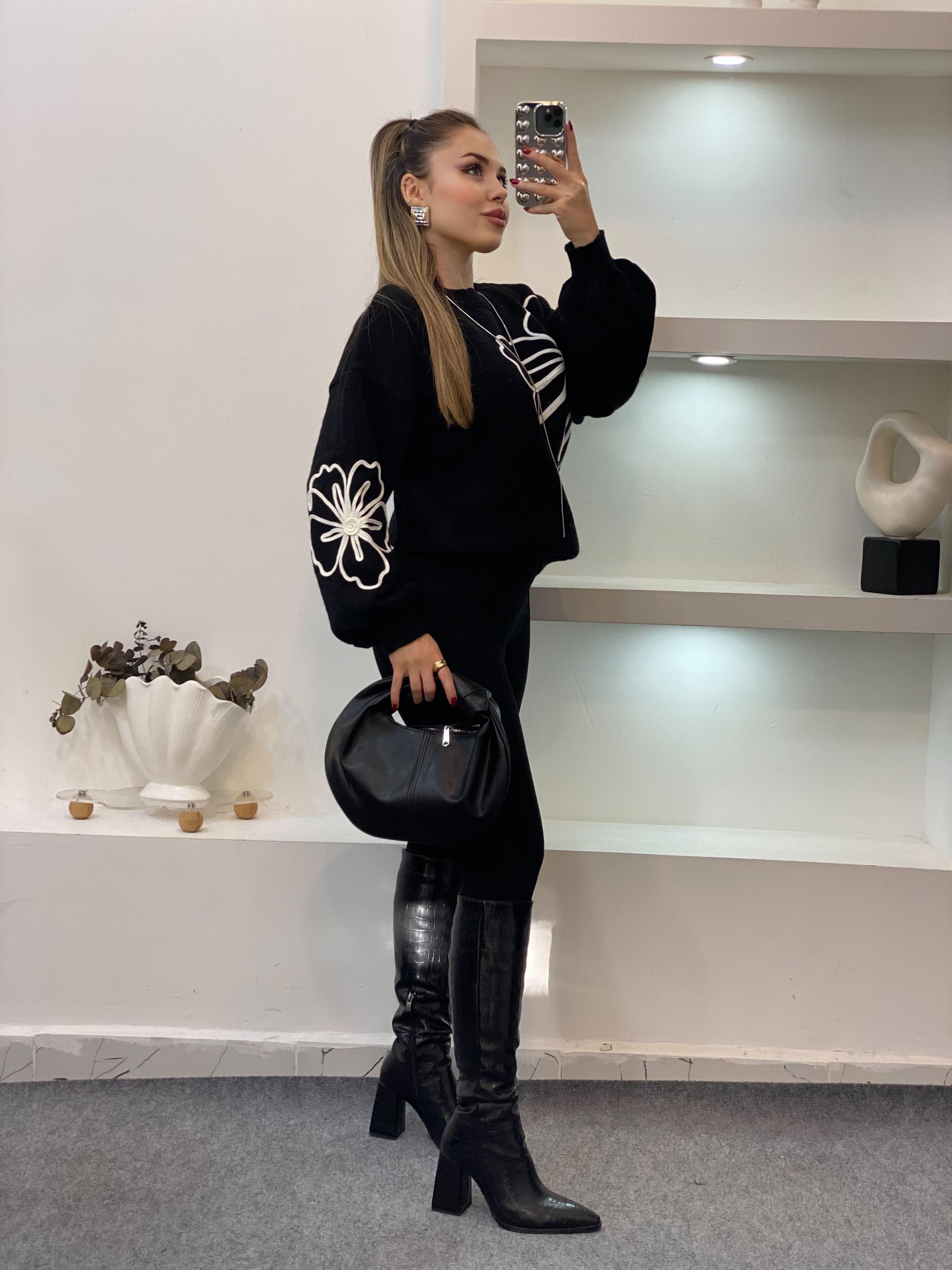 Siyah Desenli Triko Kazak