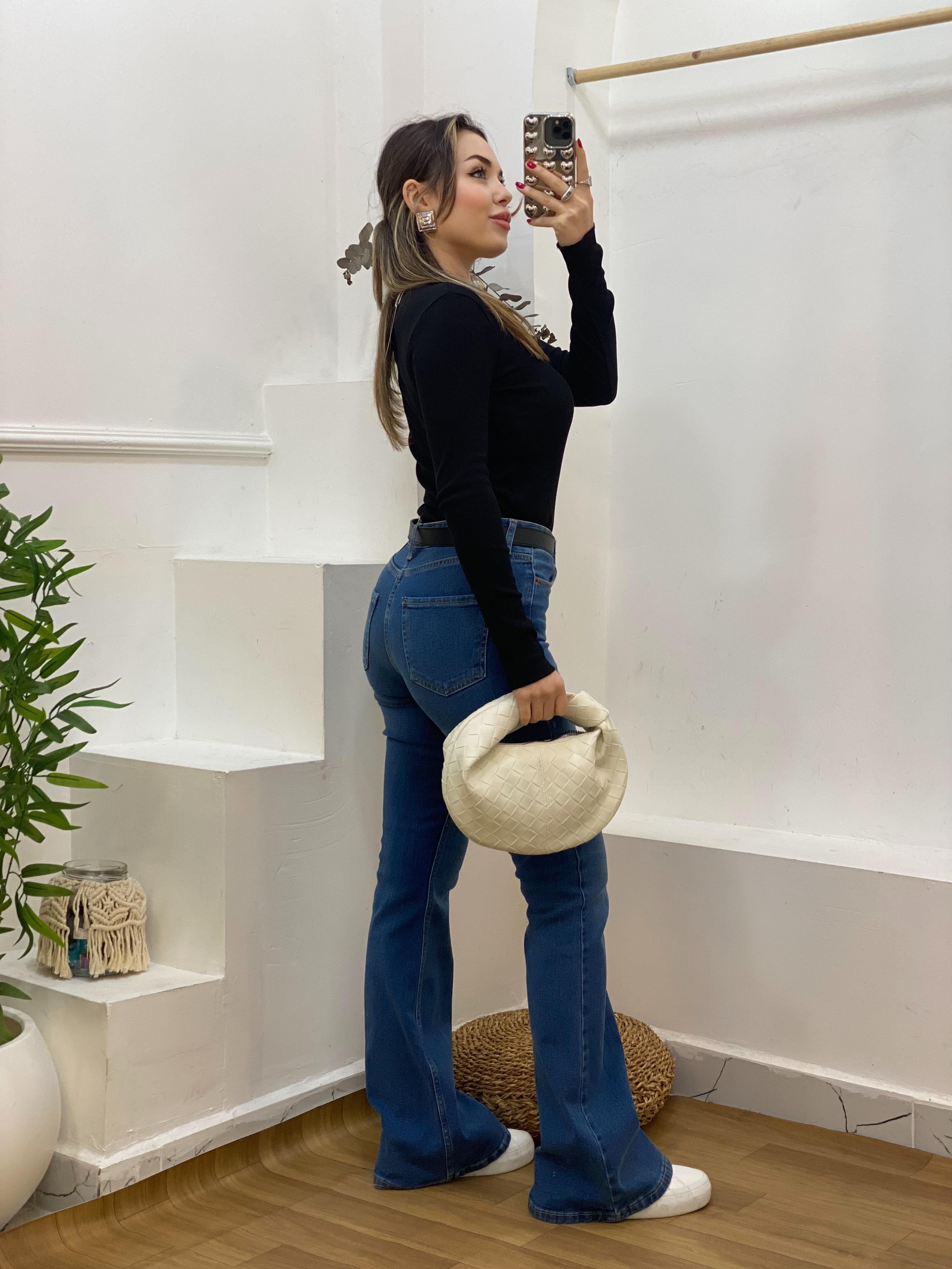 Siyah Düğmeli Fitilli Basic Bluz