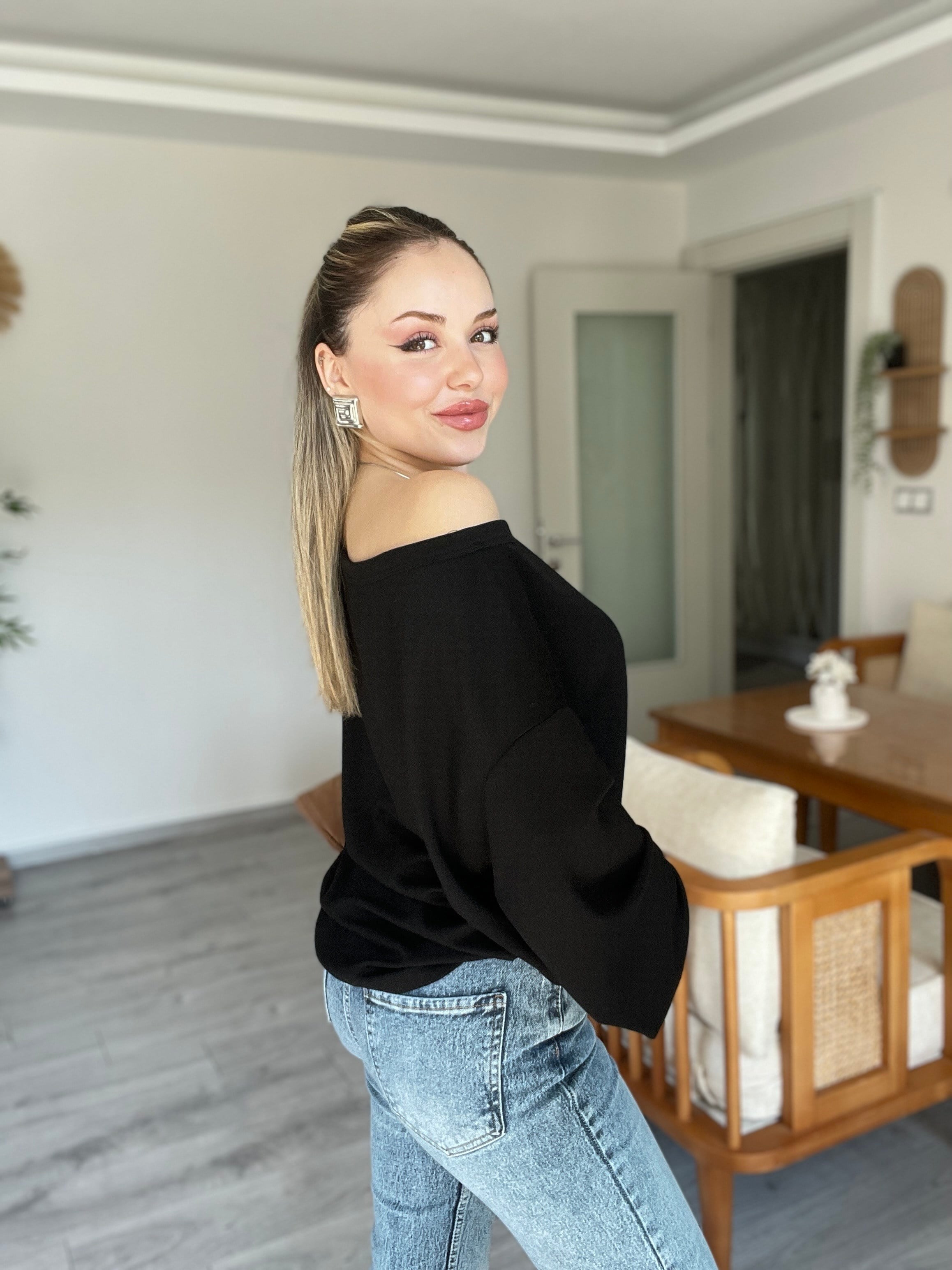 Siyah Düşük Omuz Oversize Modal Bluz