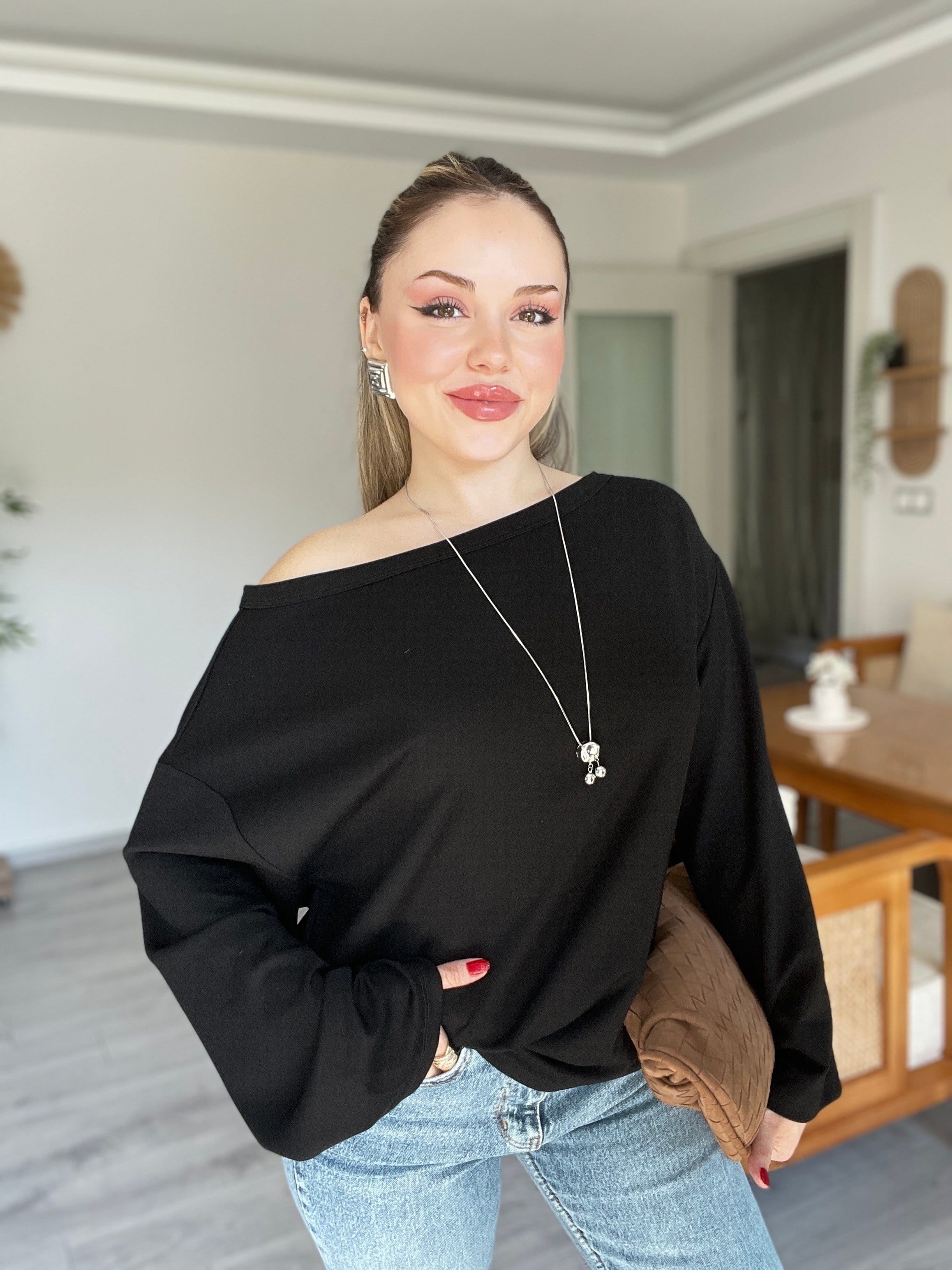 Siyah Düşük Omuz Oversize Modal Bluz