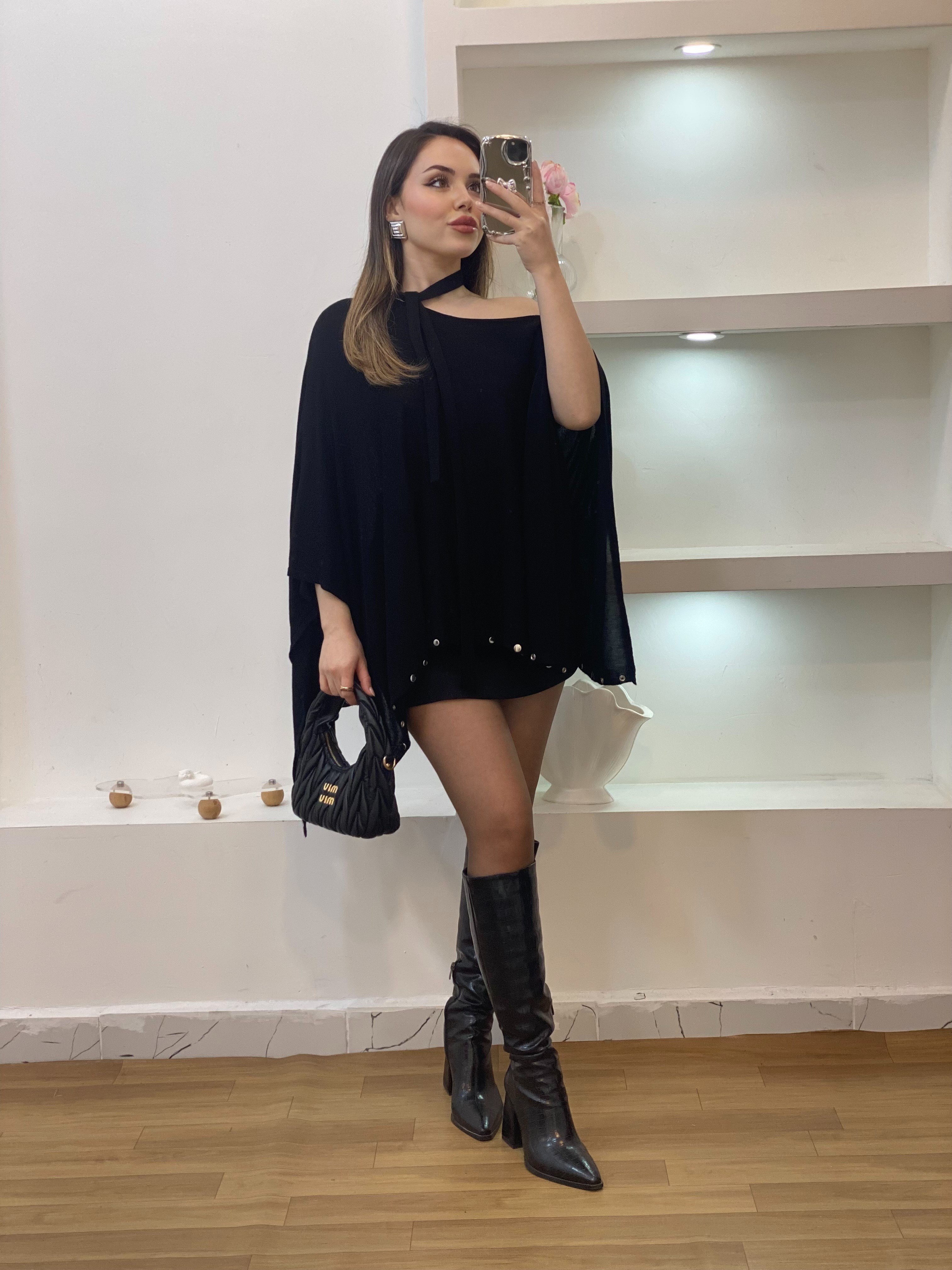 Siyah Fularlı Gümüş Droplu Triko Panço