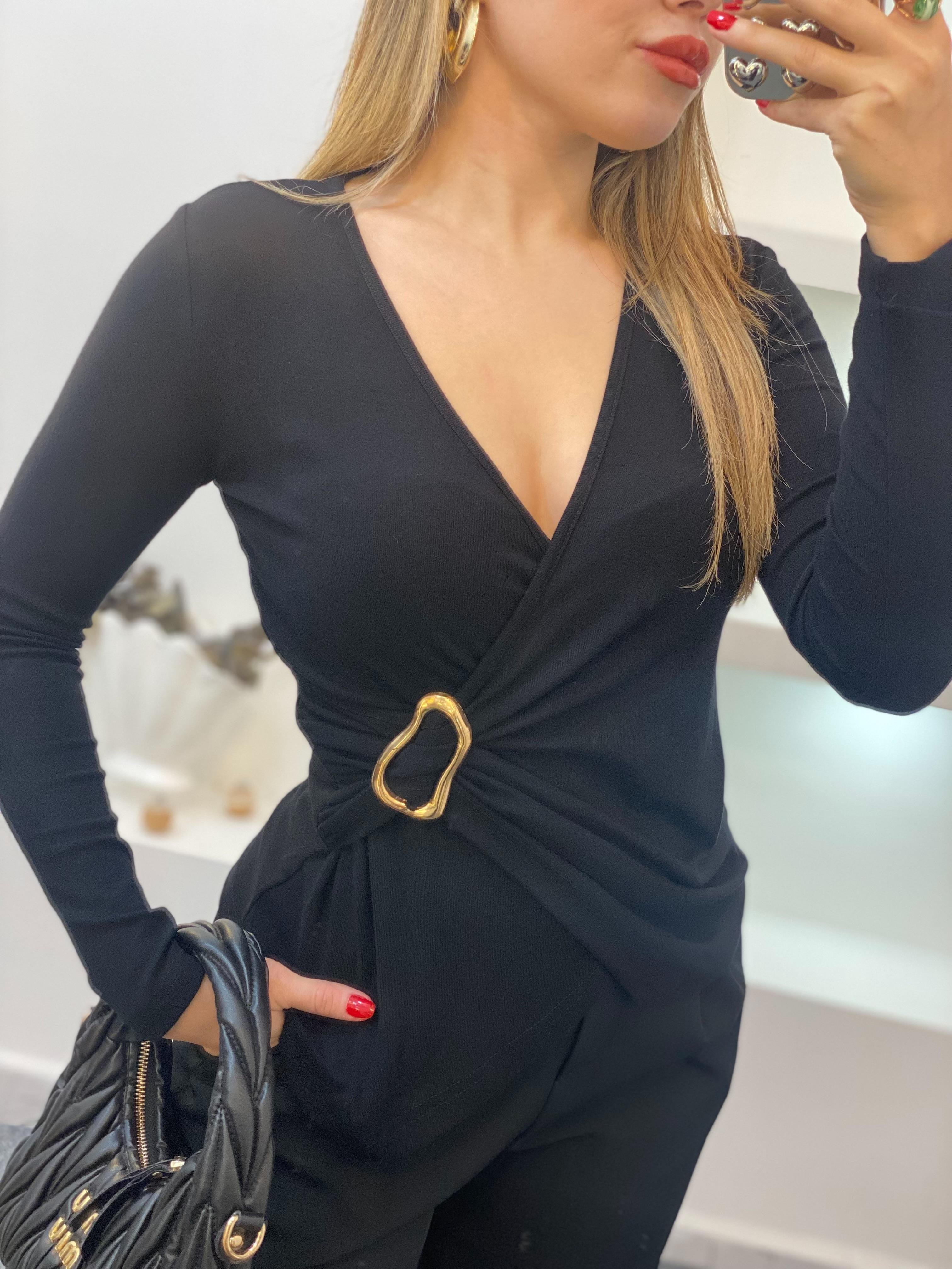 Siyah Gold Broşlu Bluz