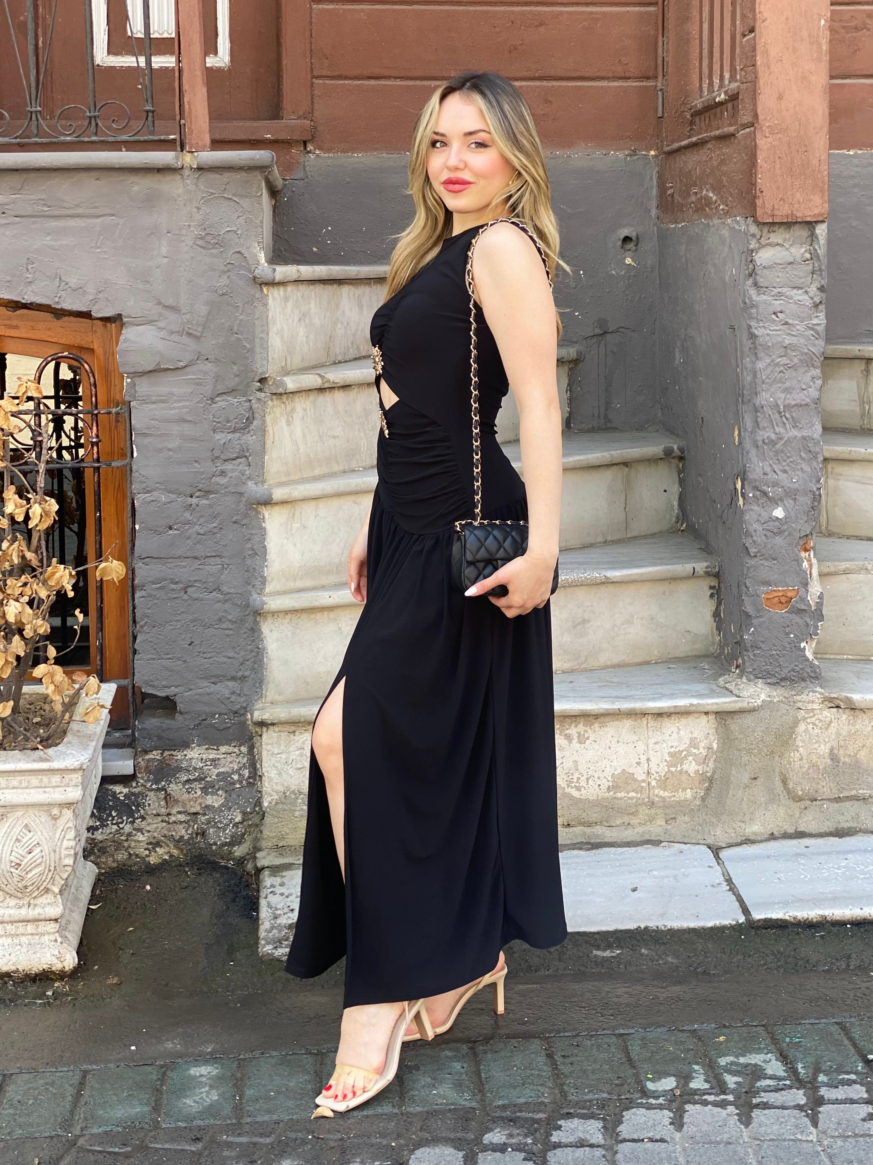 Siyah Güneş Aksesuarlı Likralı Sandy Elbise