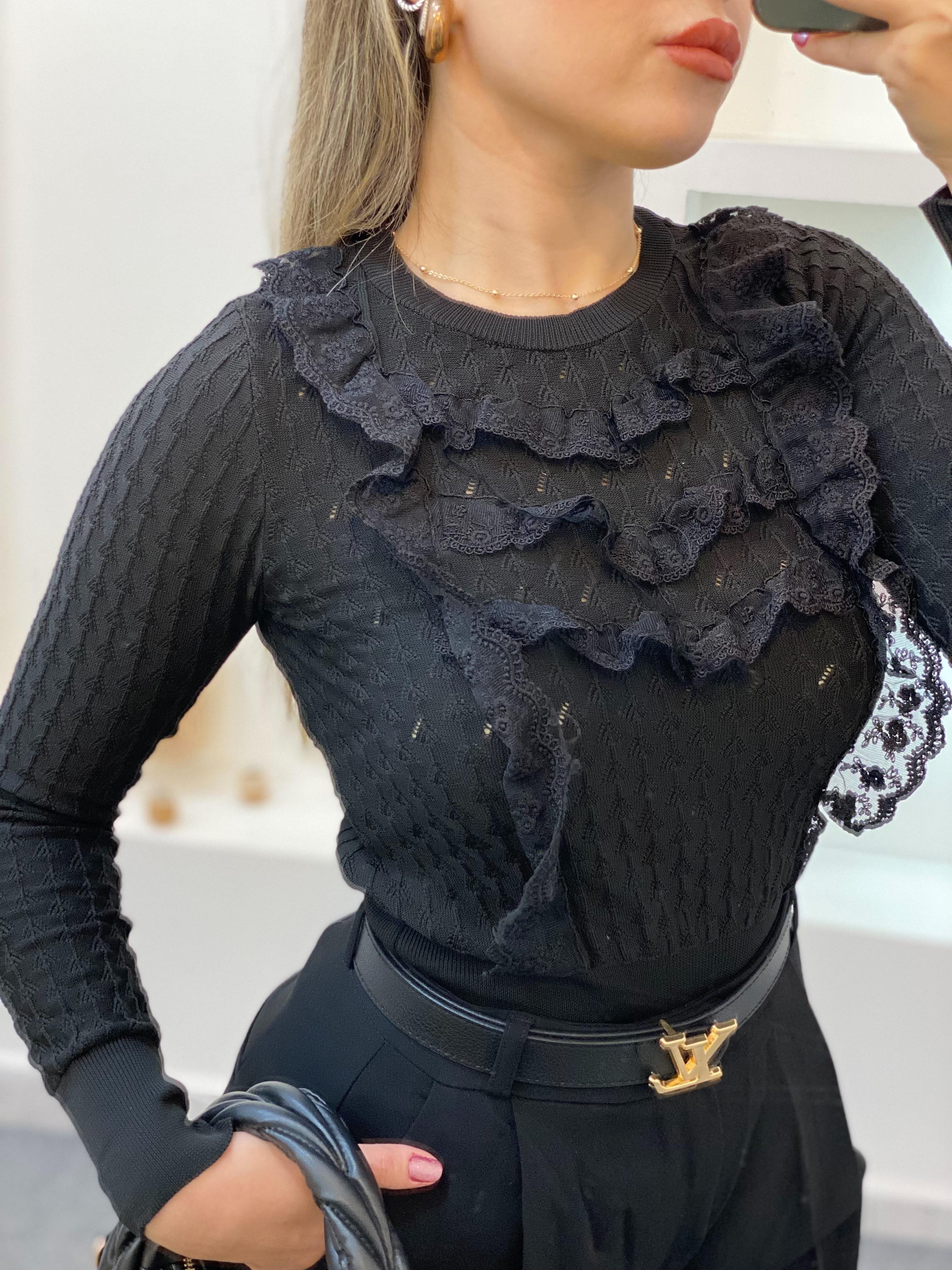 Siyah Güpürlü Model Triko Bluz
