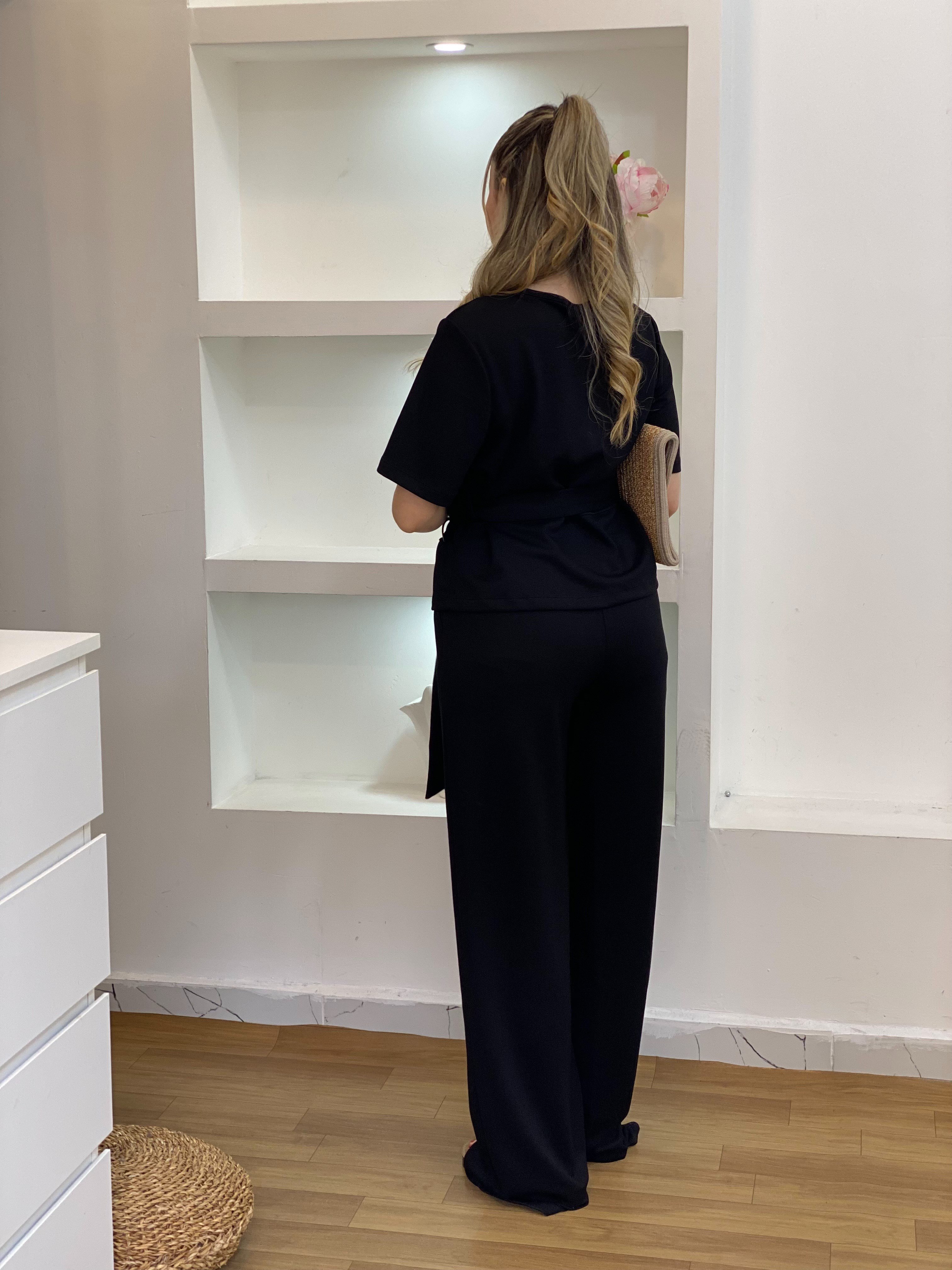 Siyah Kemerli Model Modal Takım