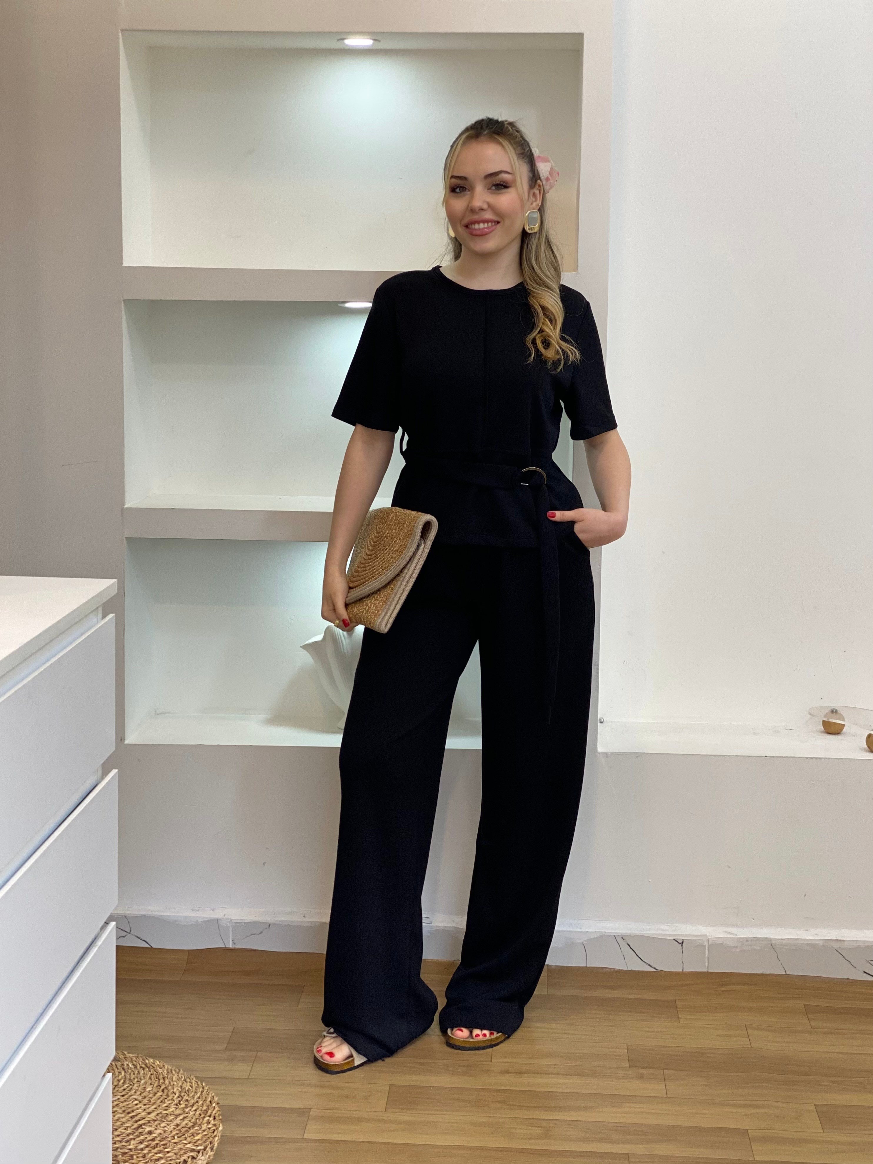 Siyah Kemerli Model Modal Takım