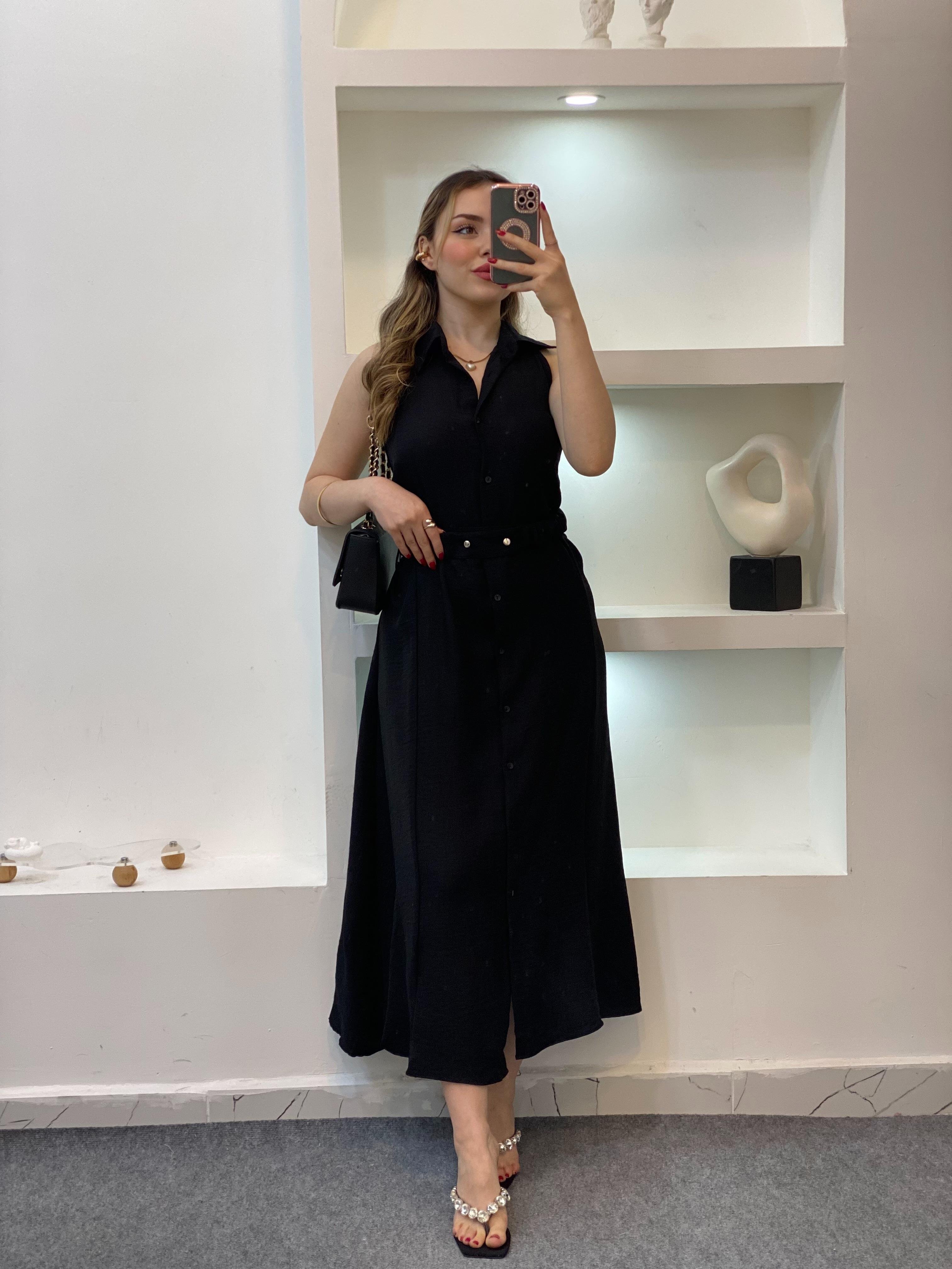 Siyah Kemerli Sırt Dekolteli Model Elbise