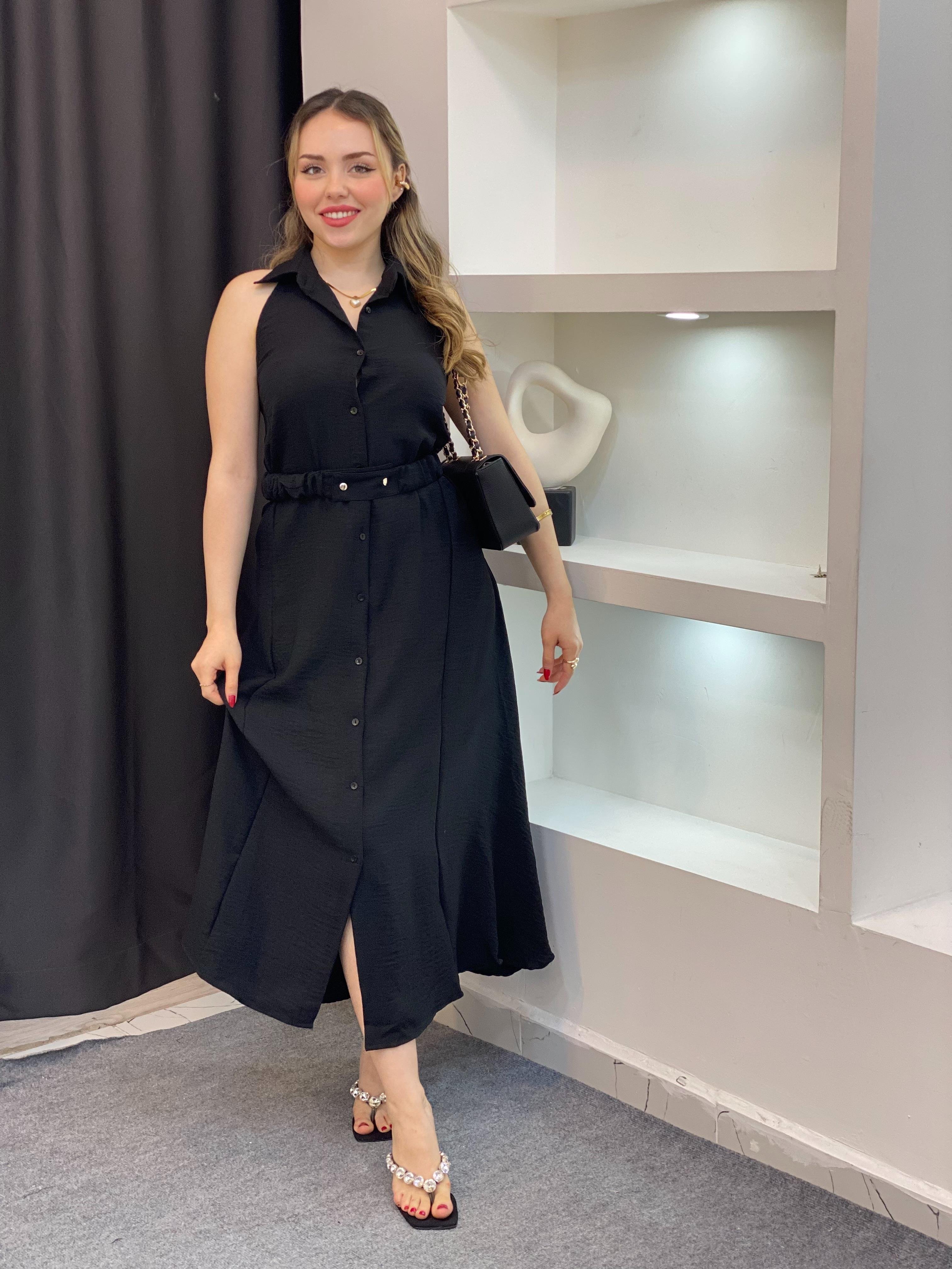 Siyah Kemerli Sırt Dekolteli Model Elbise