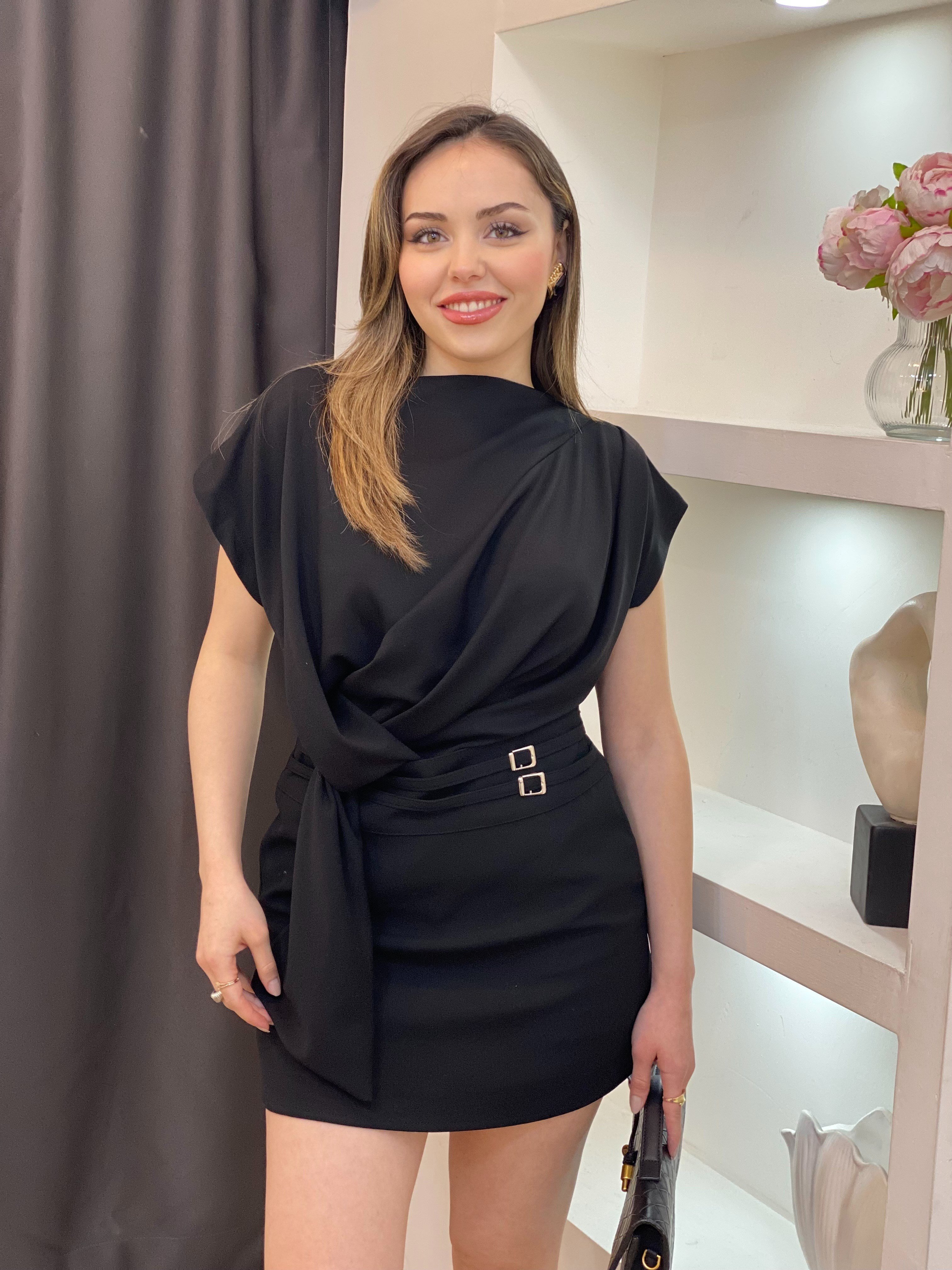 Siyah Modal Kumaş Düğümlü Model Bluz