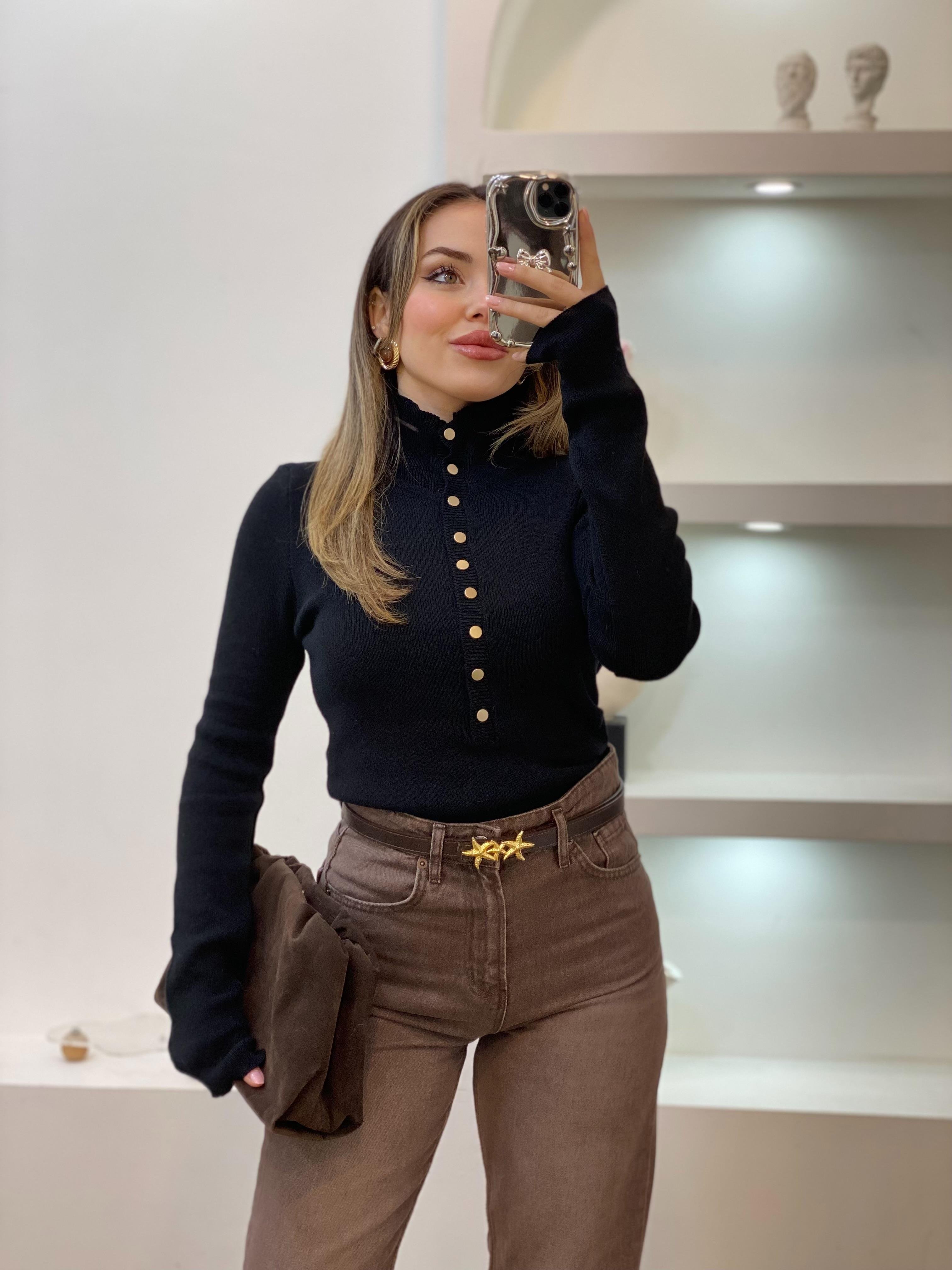 Siyah Önü Çıtçıtlı Model Kazak