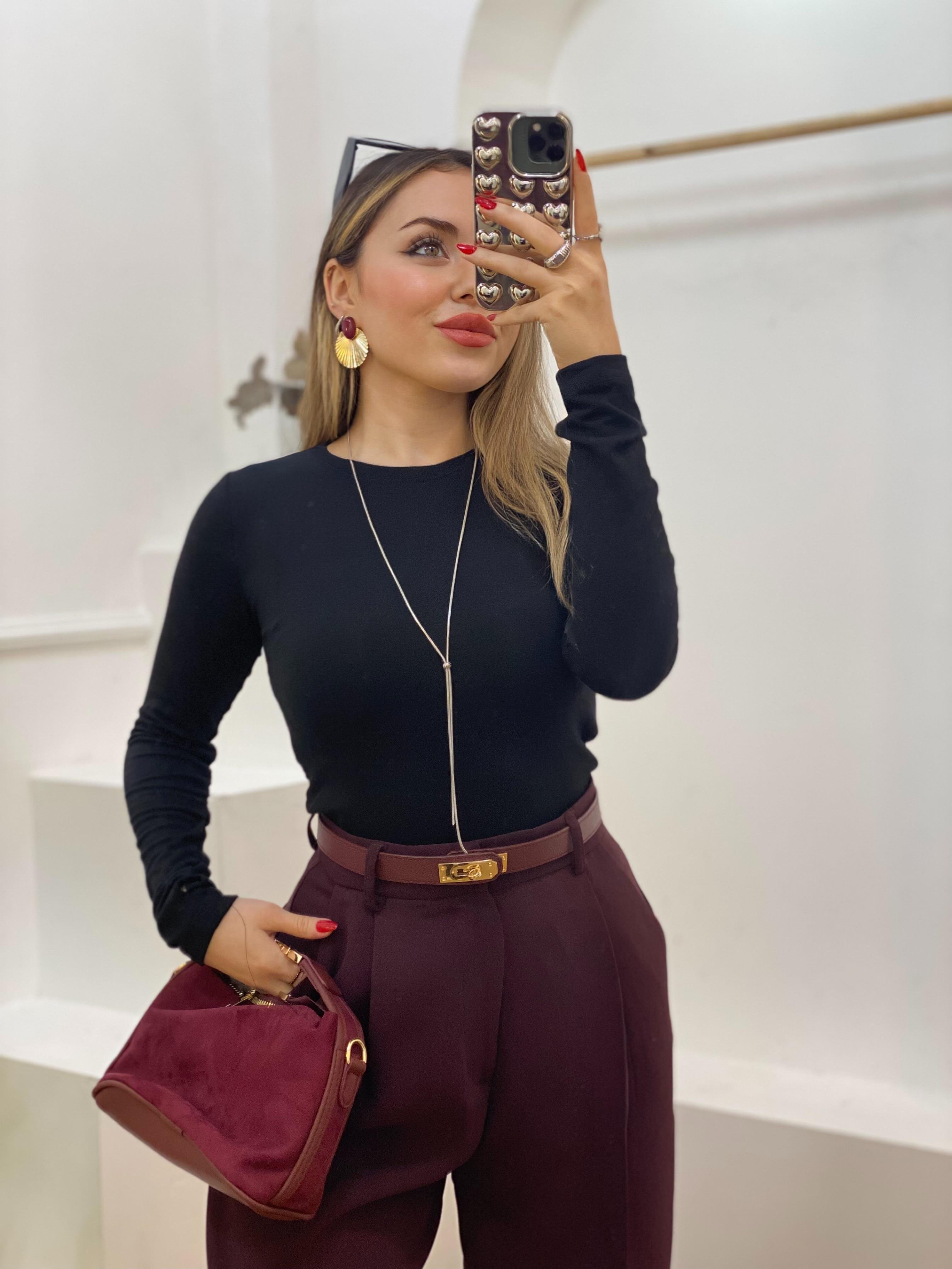 Siyah Parmak Geçirmeli Model Modal Kumaş Basic Bluz