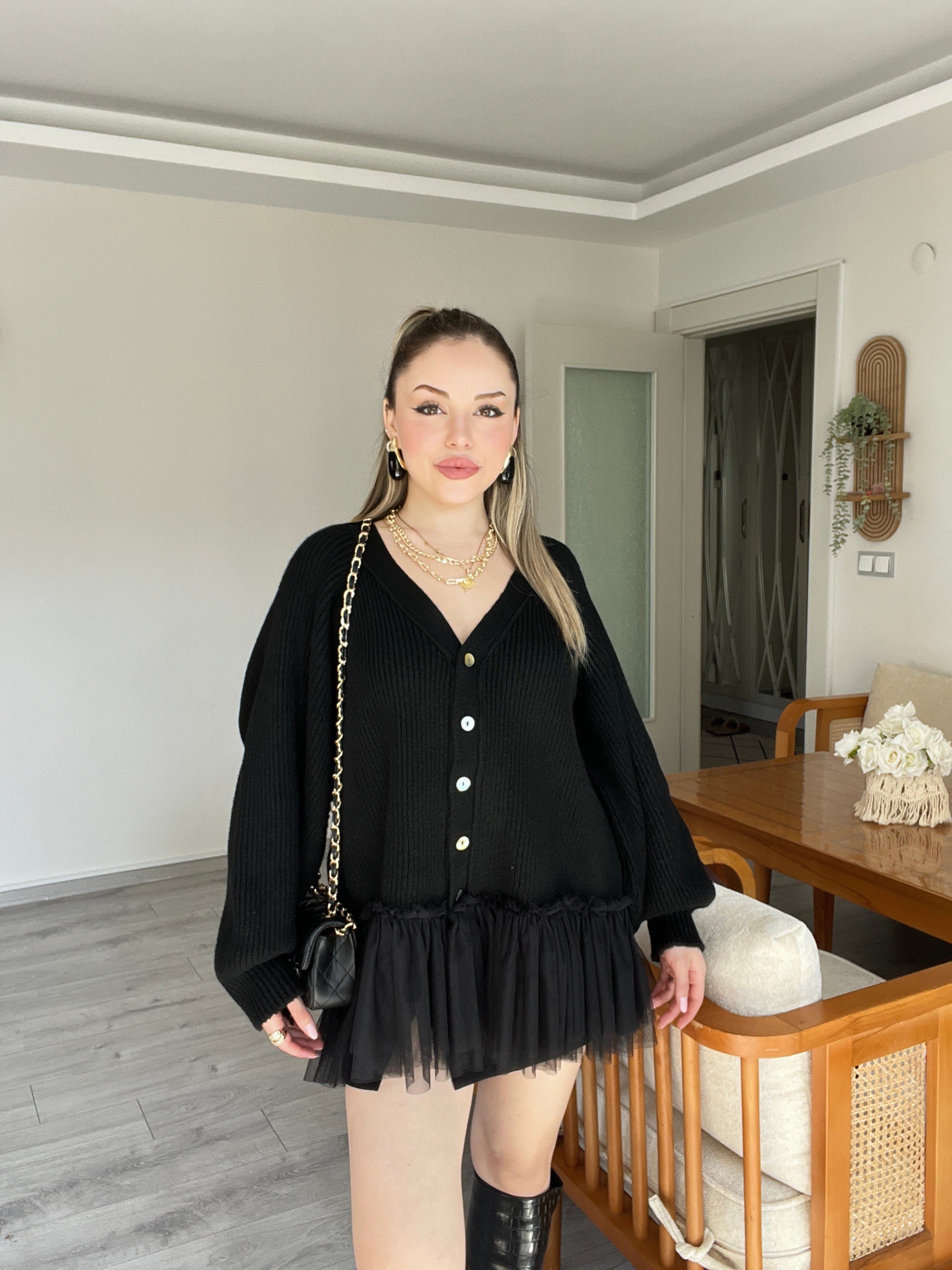 Siyah Premium Kalite Tül Detaylı Hırka