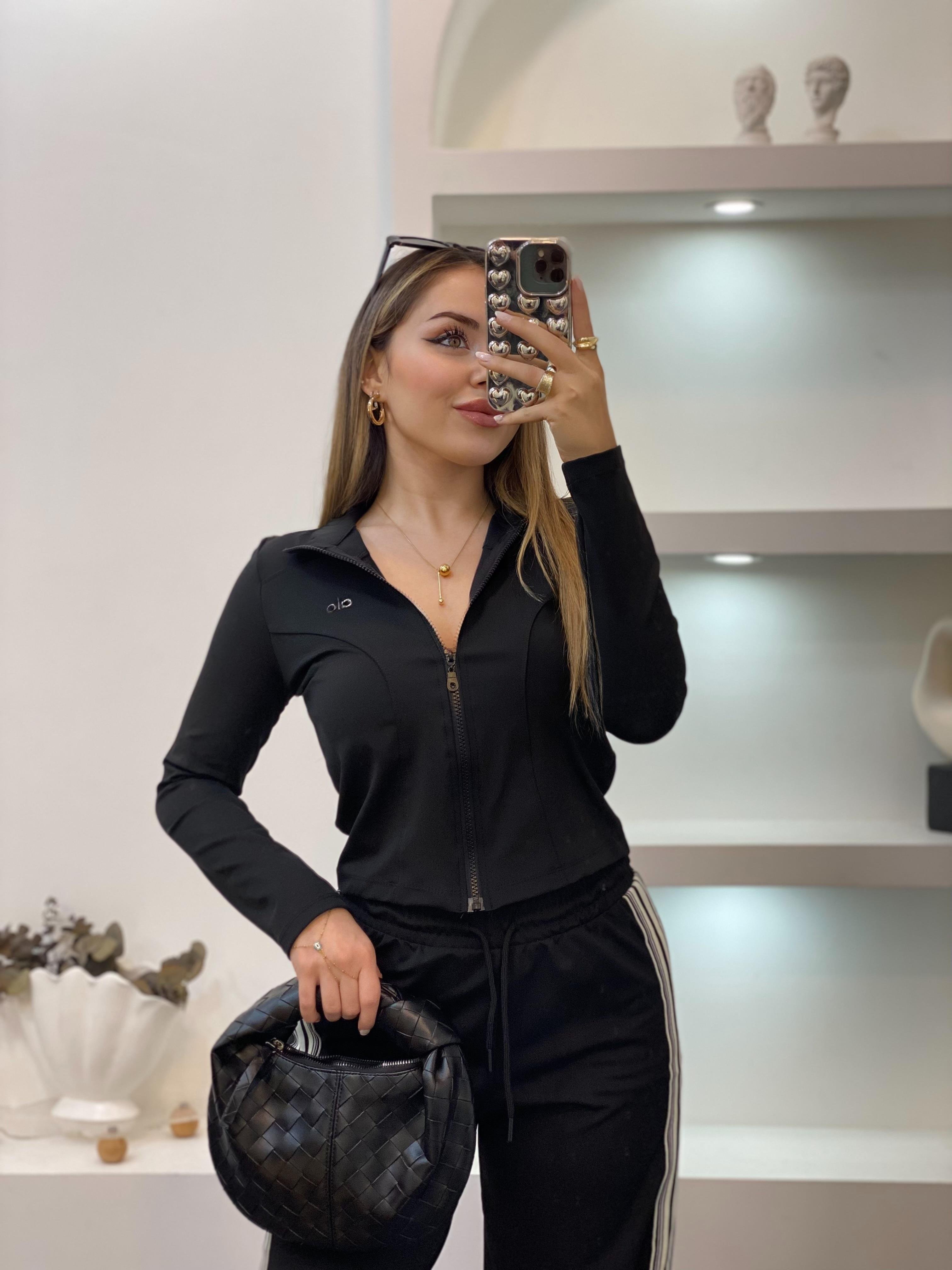 Siyah Şeritli Likralı Eşofman Takım