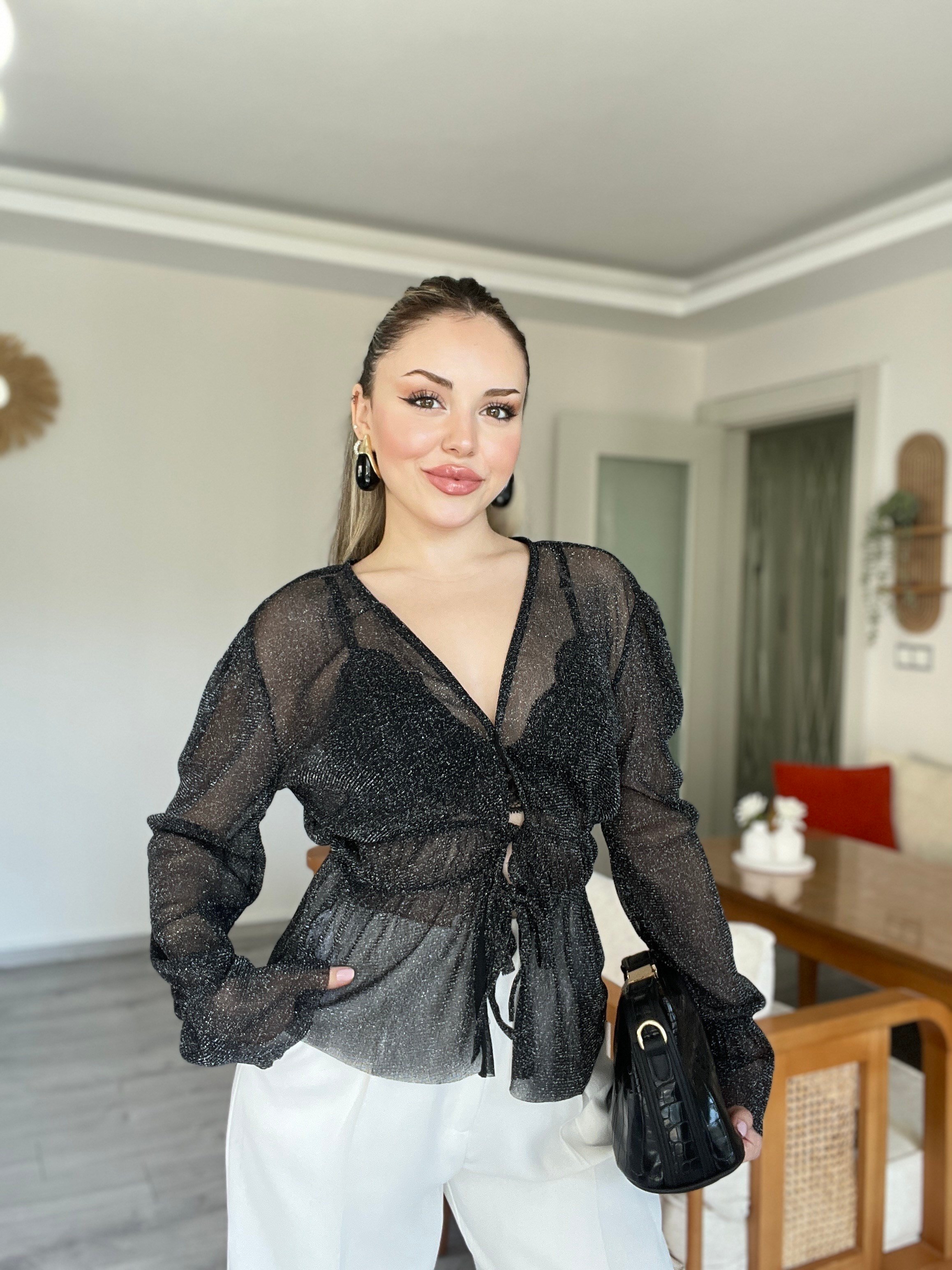 Siyah Simli Doku Bağlamalı Model Tül Hırka