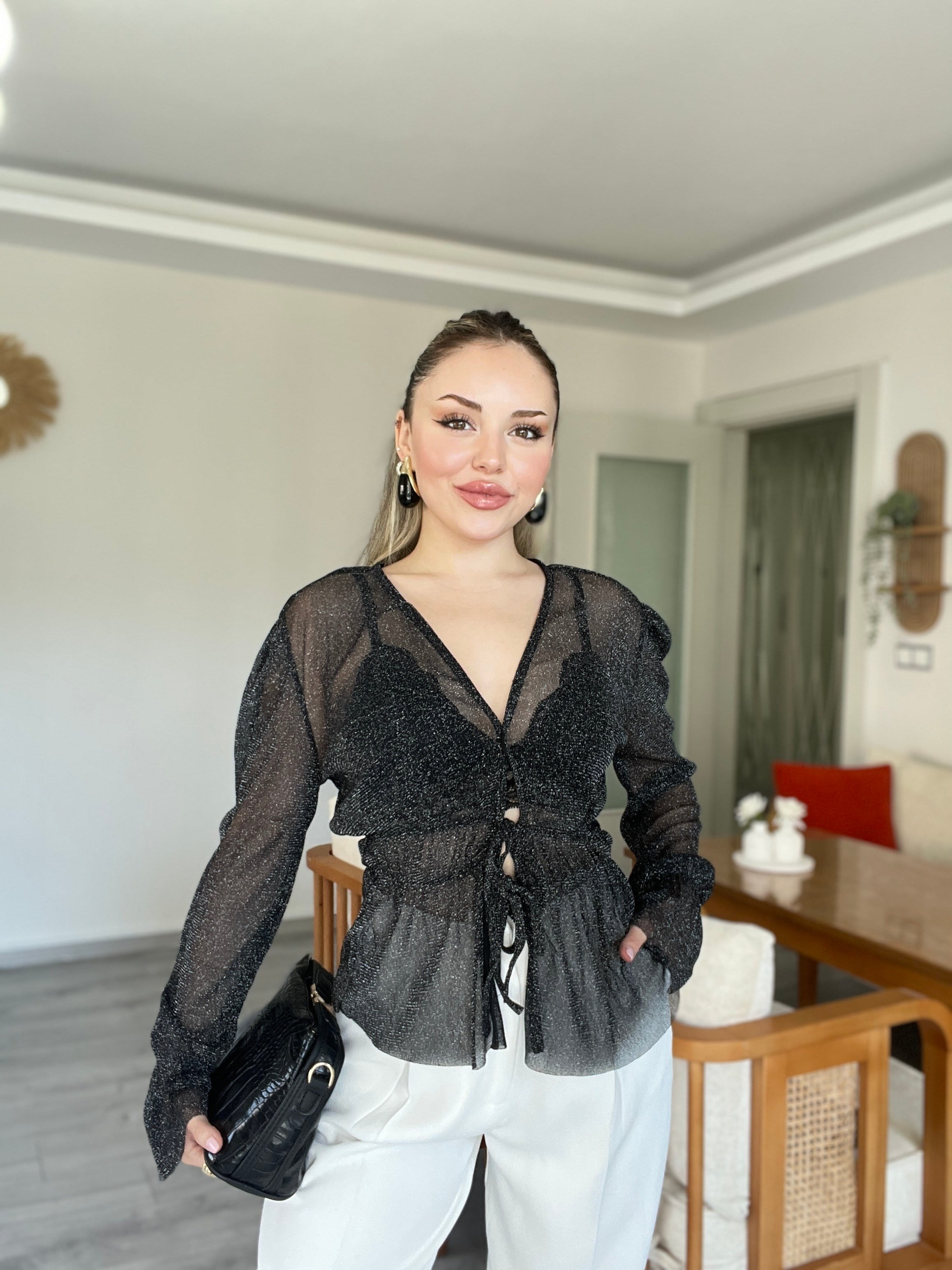 Siyah Simli Doku Bağlamalı Model Tül Hırka